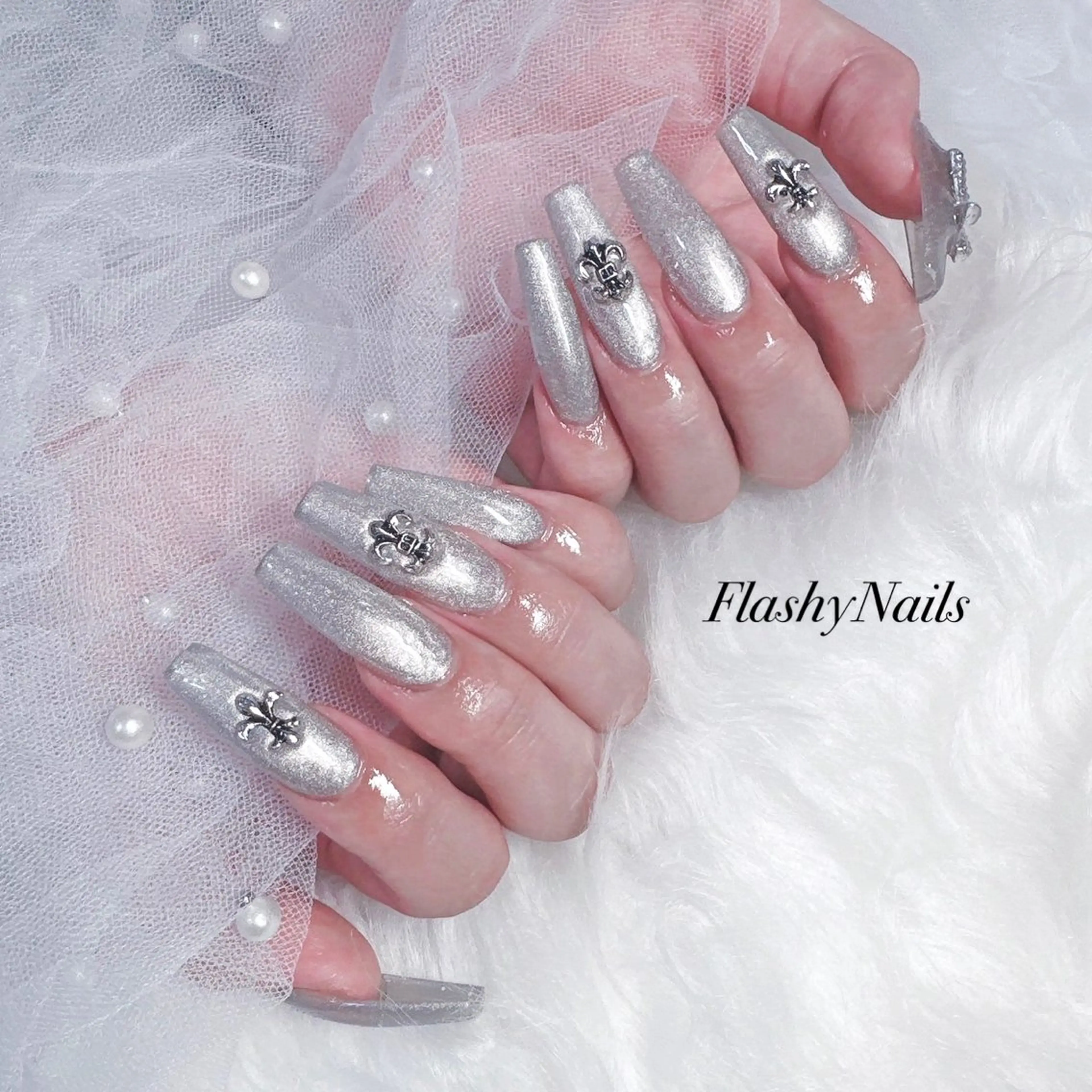 ネイル Flashy Nailsのネイルデザイン