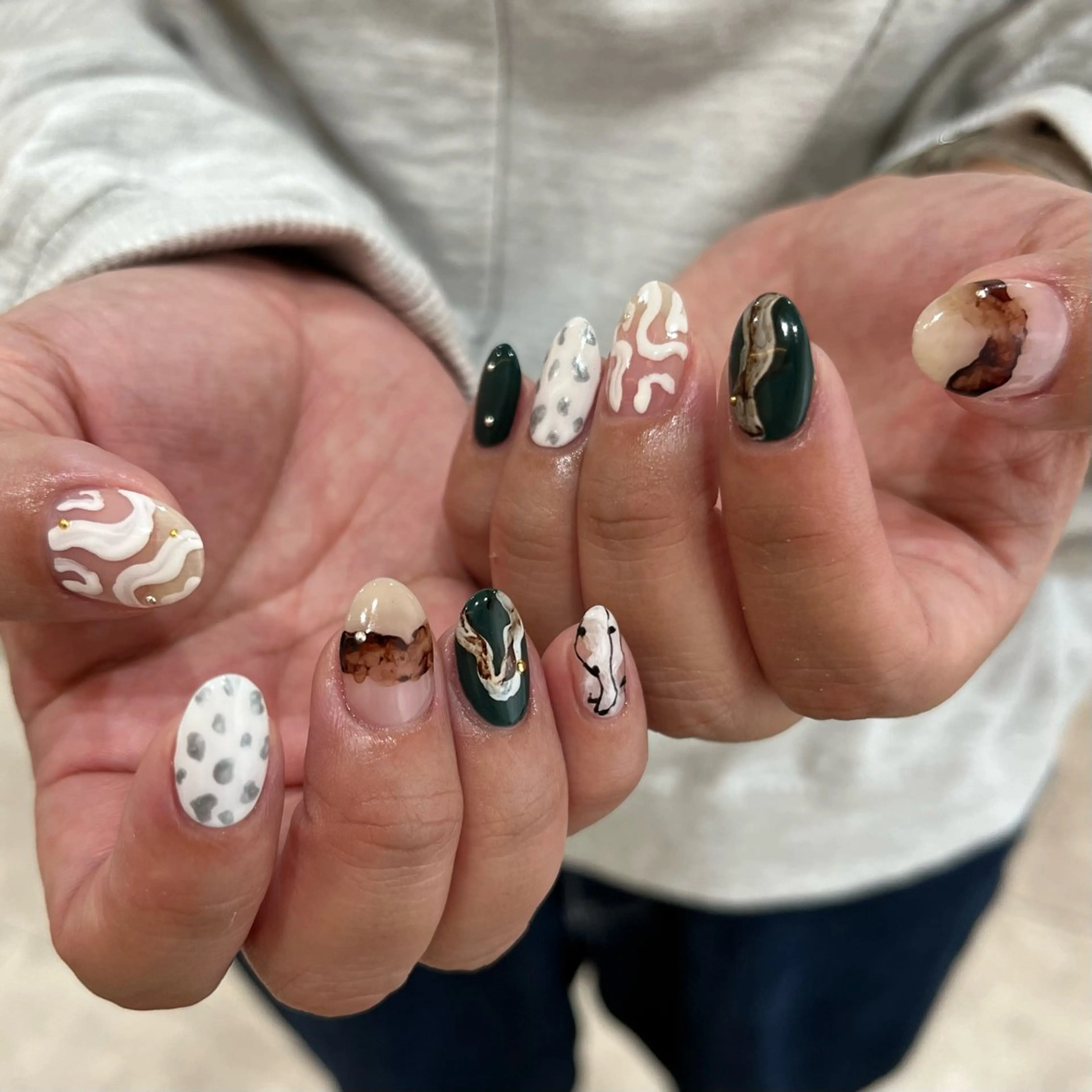 ネイル ハンドネイル shio ♡ 12・1月予約受付中のネイルデザイン