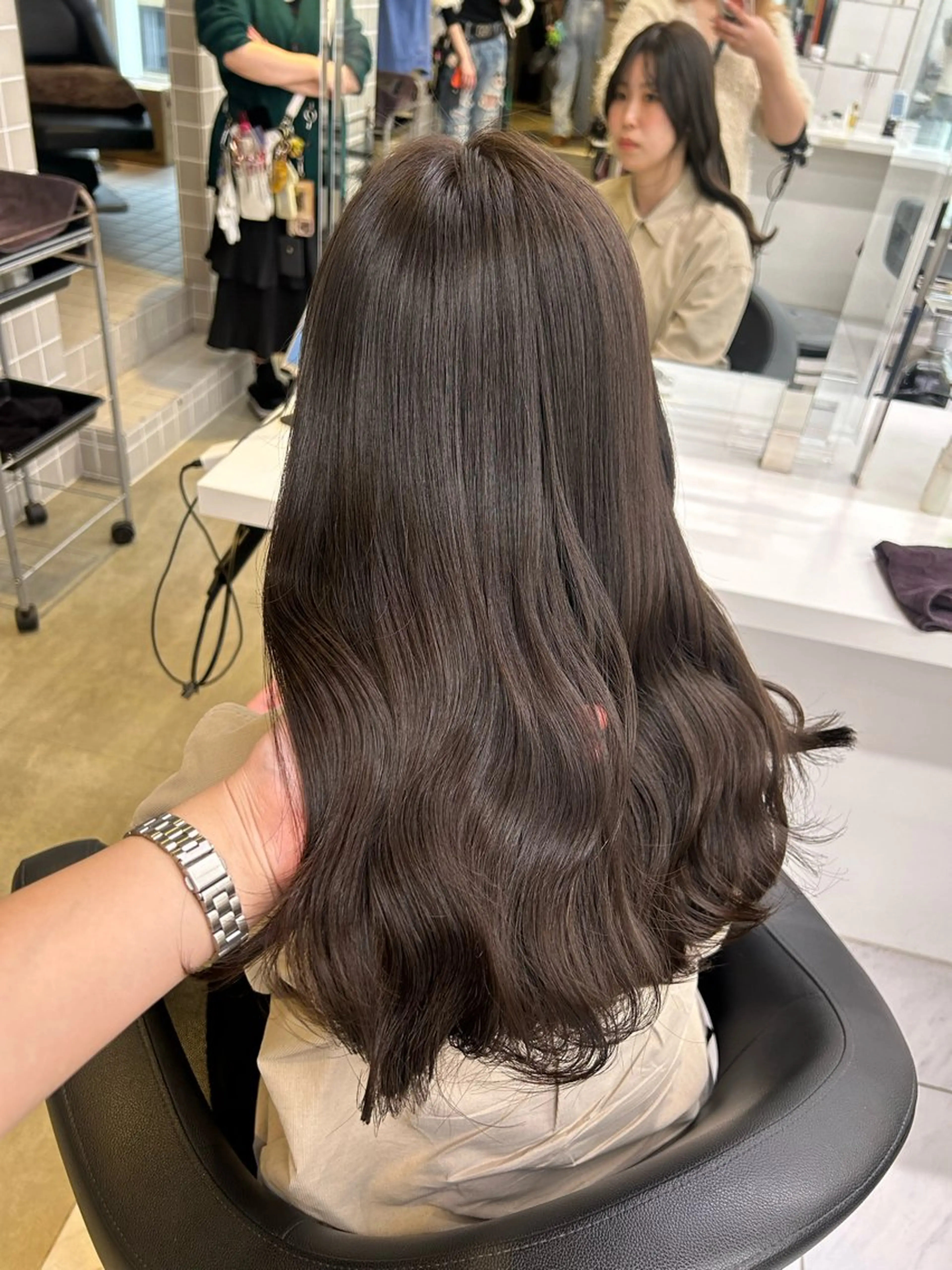 カラー 透明感ベージュ🤎 ナチュラルレイヤーのヘアスタイル