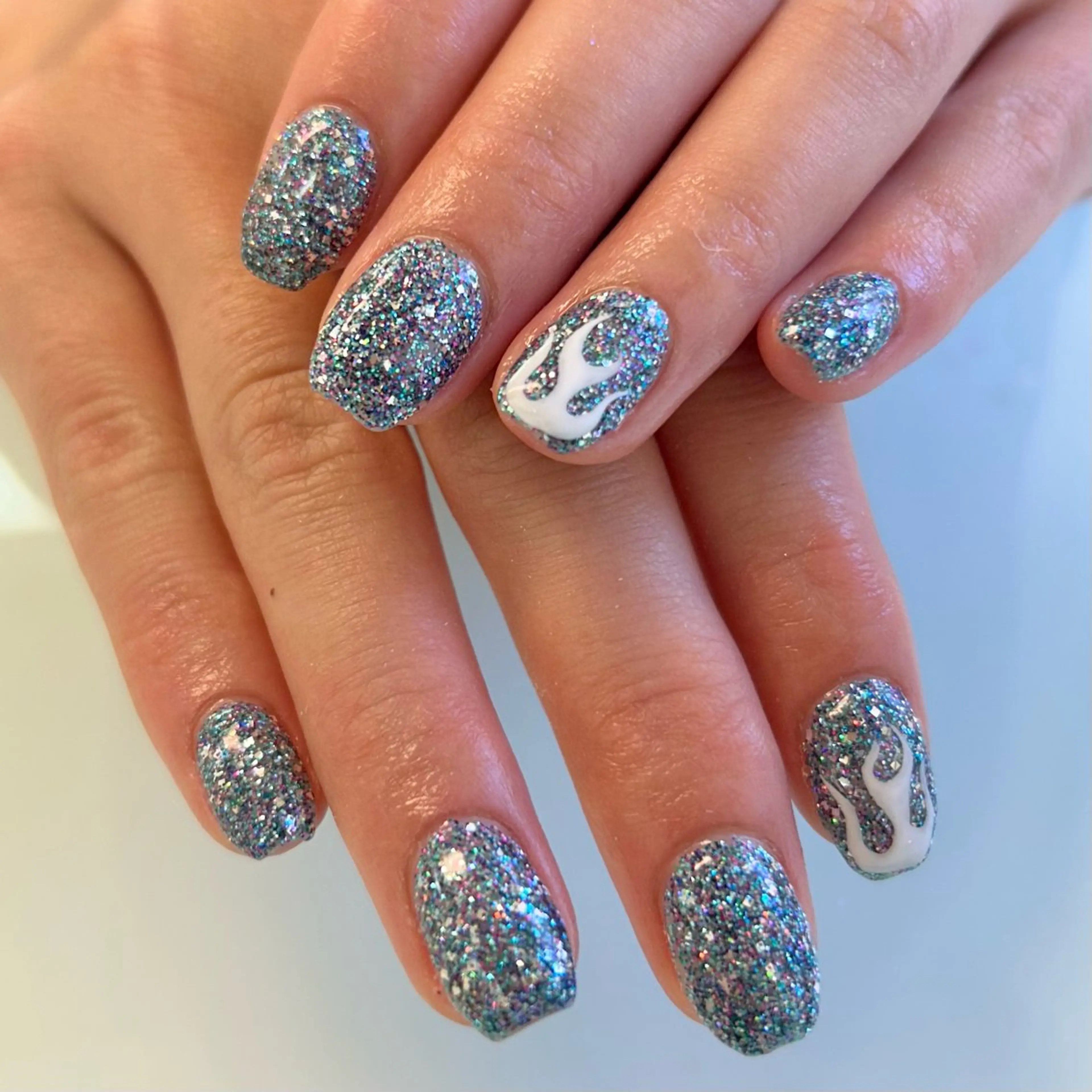 ネイル Bianca YOKOTANI🌻のネイルデザイン