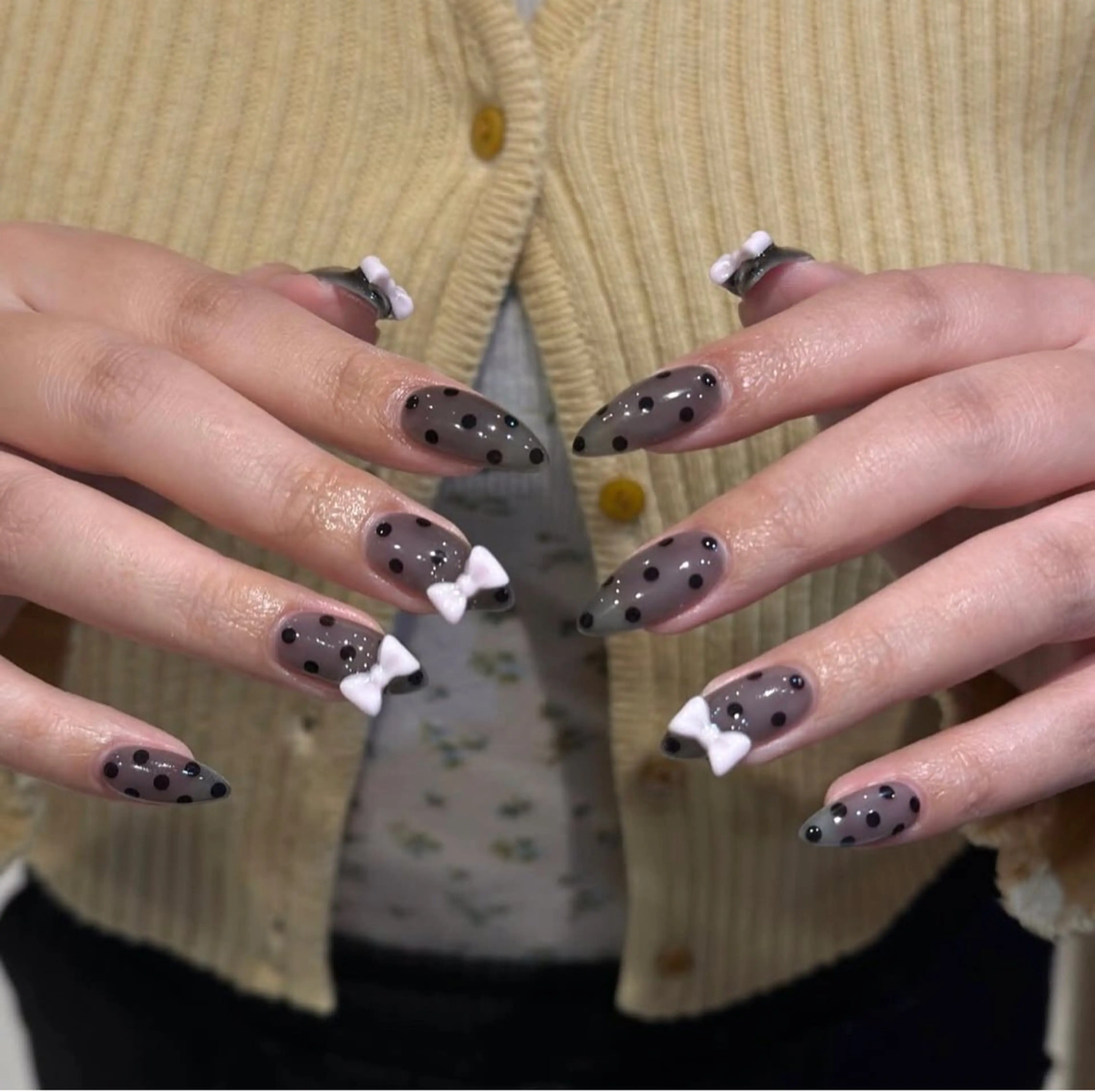 ネイル 長さ出し グラデーション キラキラネイル 韓国ネイル ラメ(グリッター) ハンドネイル ハンドケア Chisa Nail Studio所属・チ サのネイルデザイン