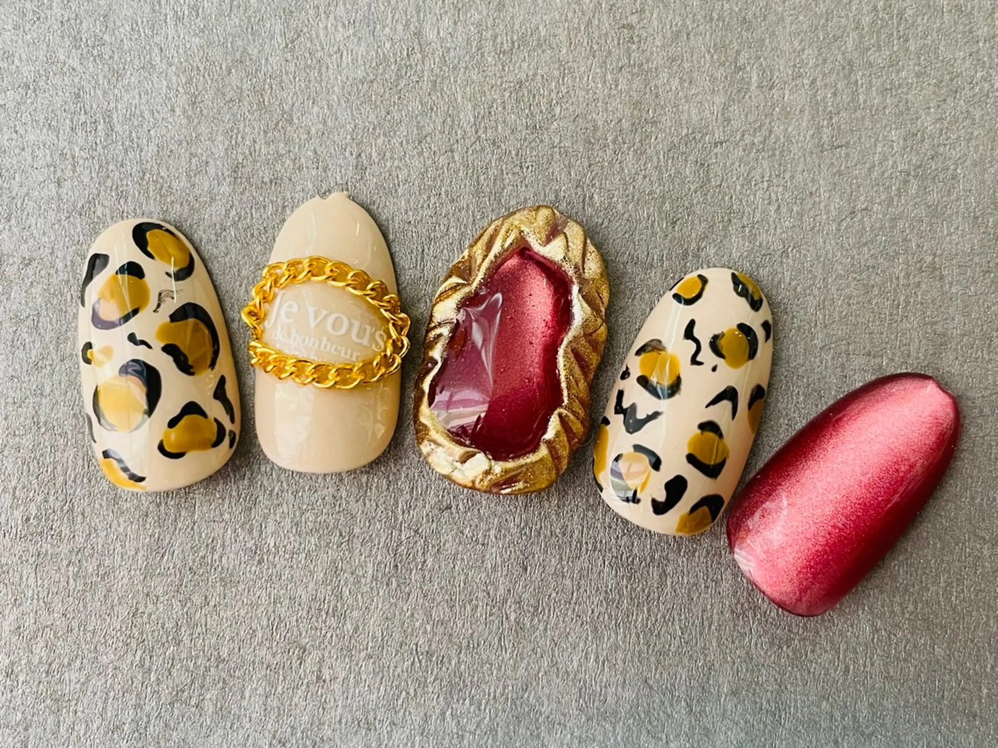 ネイル SALON W 銀座店所属・田坂✨LUNE nail salonのネイルデザイン