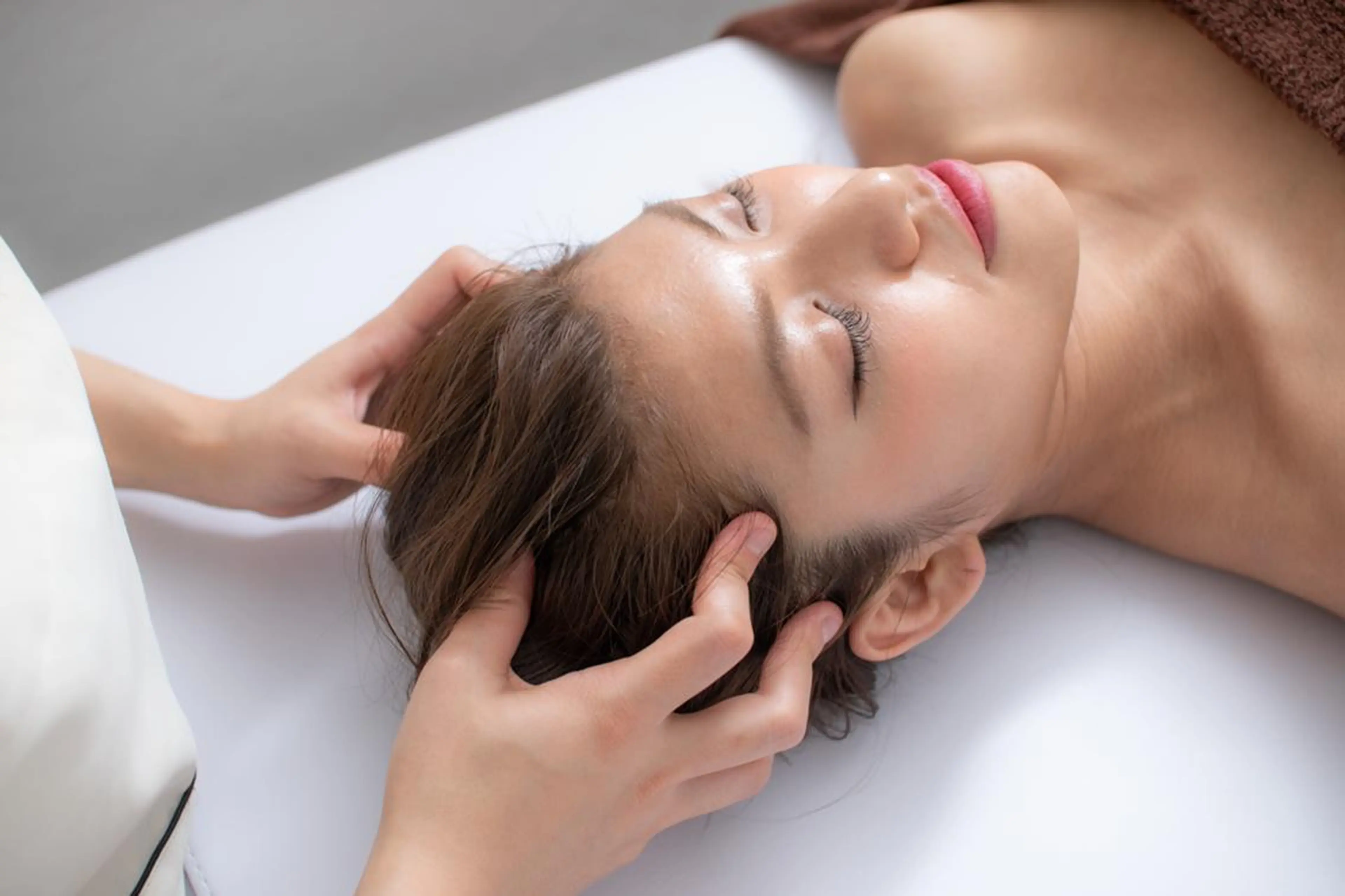 【小顔整体コルギ+ドライヘッドスパ💆‍♀️🌿】70分5800円→¥2000 小顔と一緒に頭蓋骨の歪み改善🔥の写真