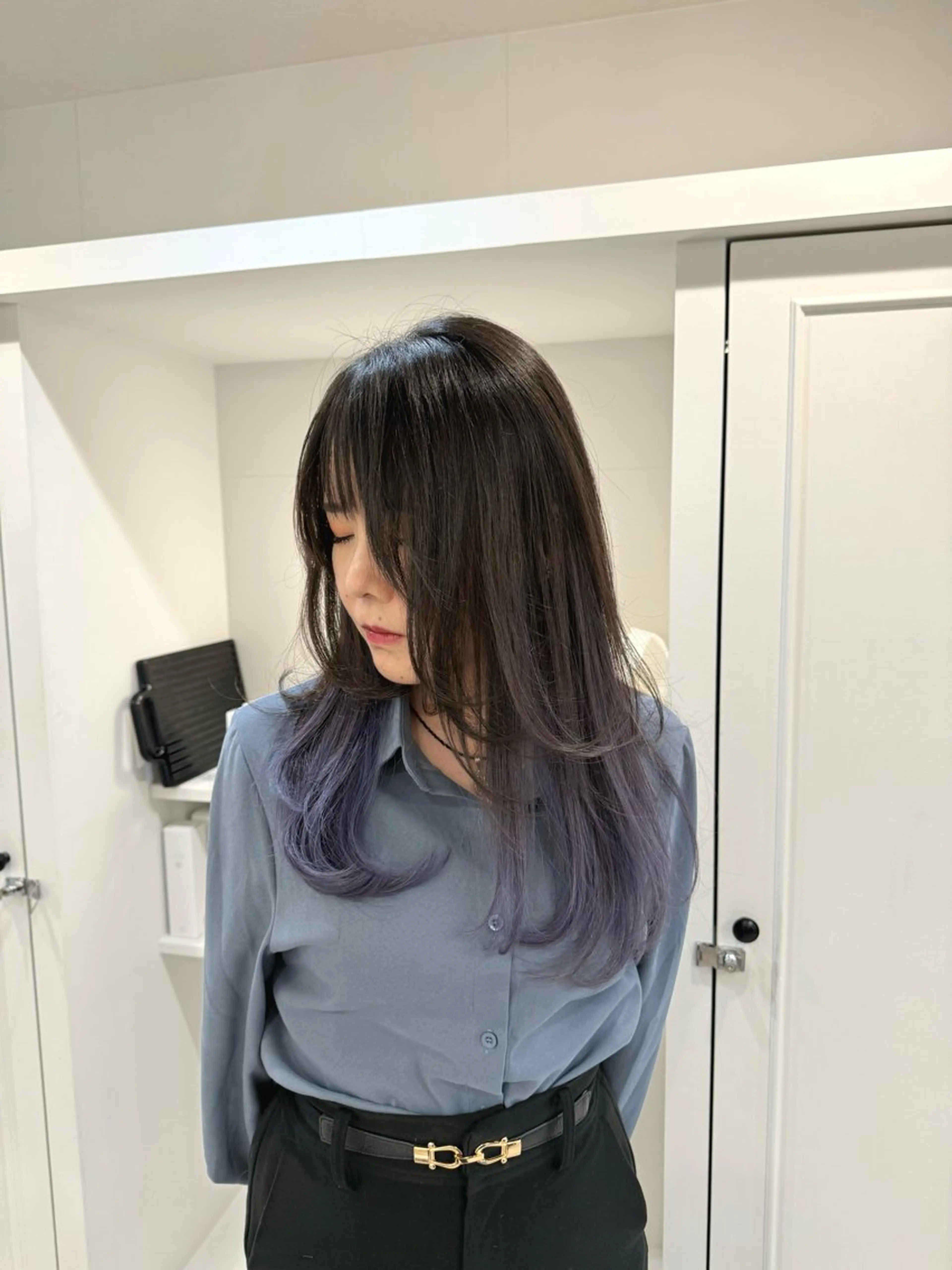 ロング カラー ヘアアレンジ ブリーチ ケアブリーチ ディープラベンダー グラデーションカラー ラベンダーカラー カット ヘアカラー SALOWIN京都河原町Suite店所属・外国人風レイヤー/ ハイトーンSHUのヘアスタイル
