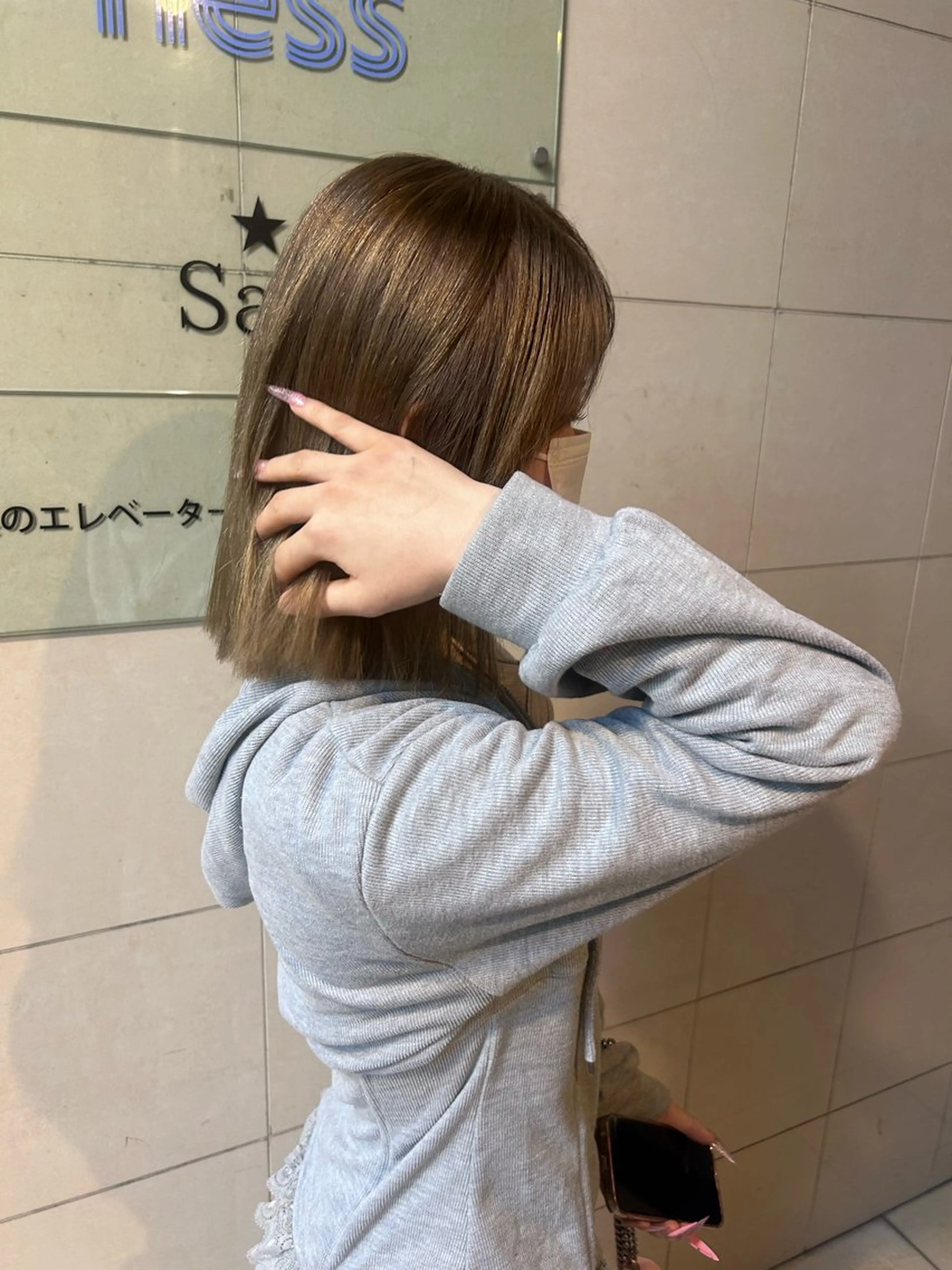 ミディアム カラー 🐩🎶ルリ/ ハイトーン🍓🪩のヘアスタイル