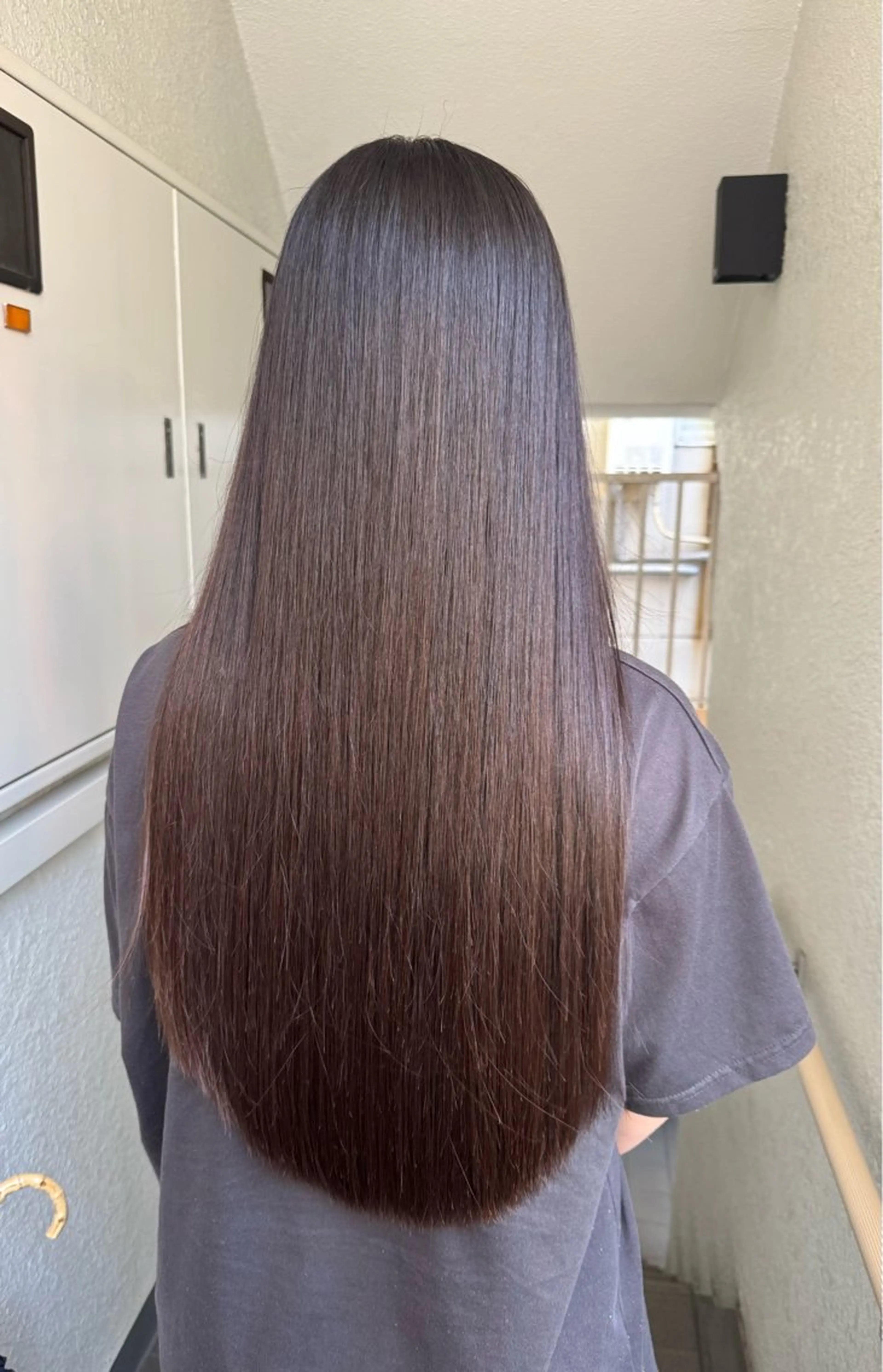 ロング カット 縮毛矯正 透明感×レイヤーカッ ト🌼kiraraのヘアスタイル