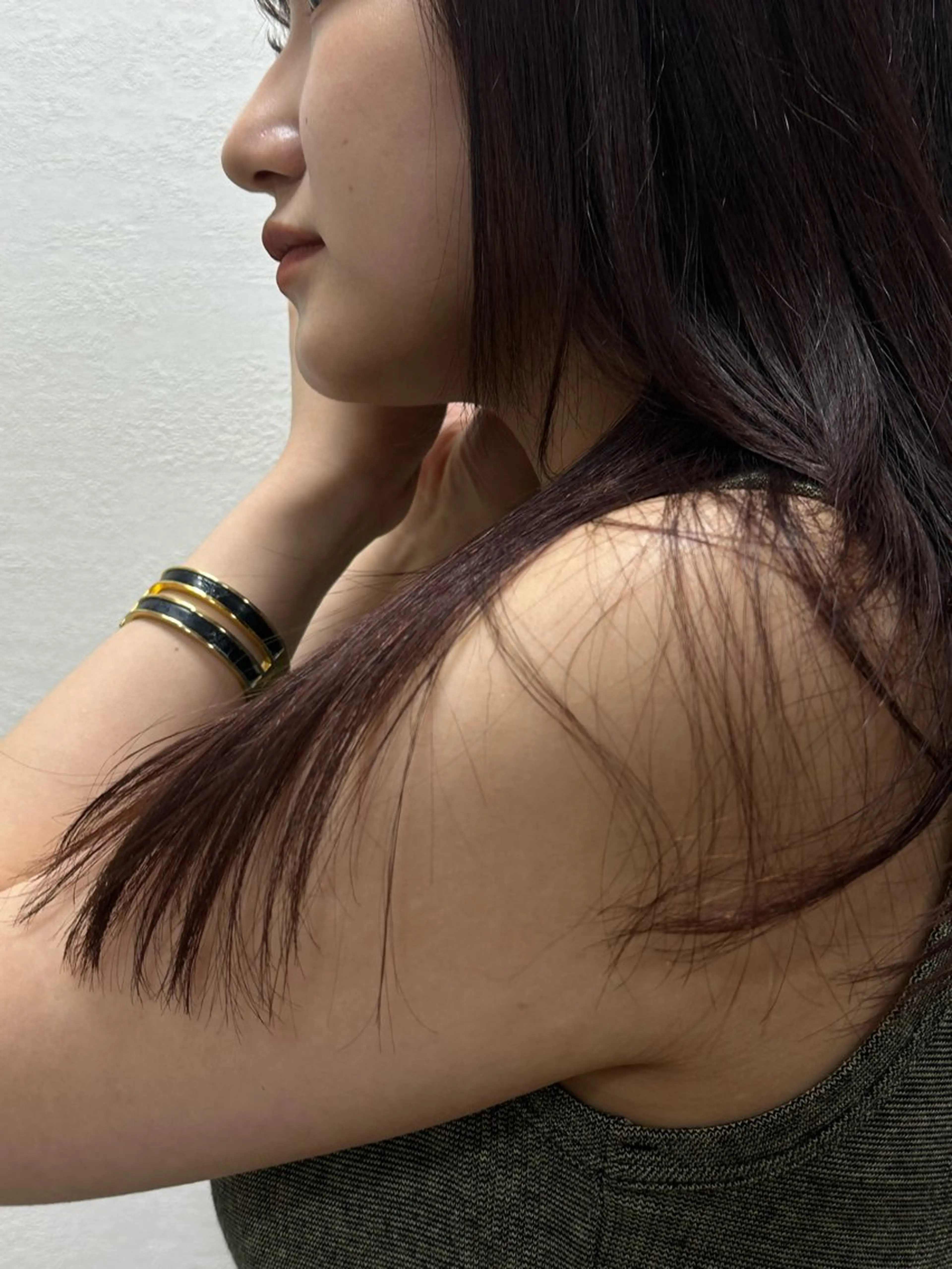 ロング カラー plaatje所属・山本 百桜のヘアスタイル