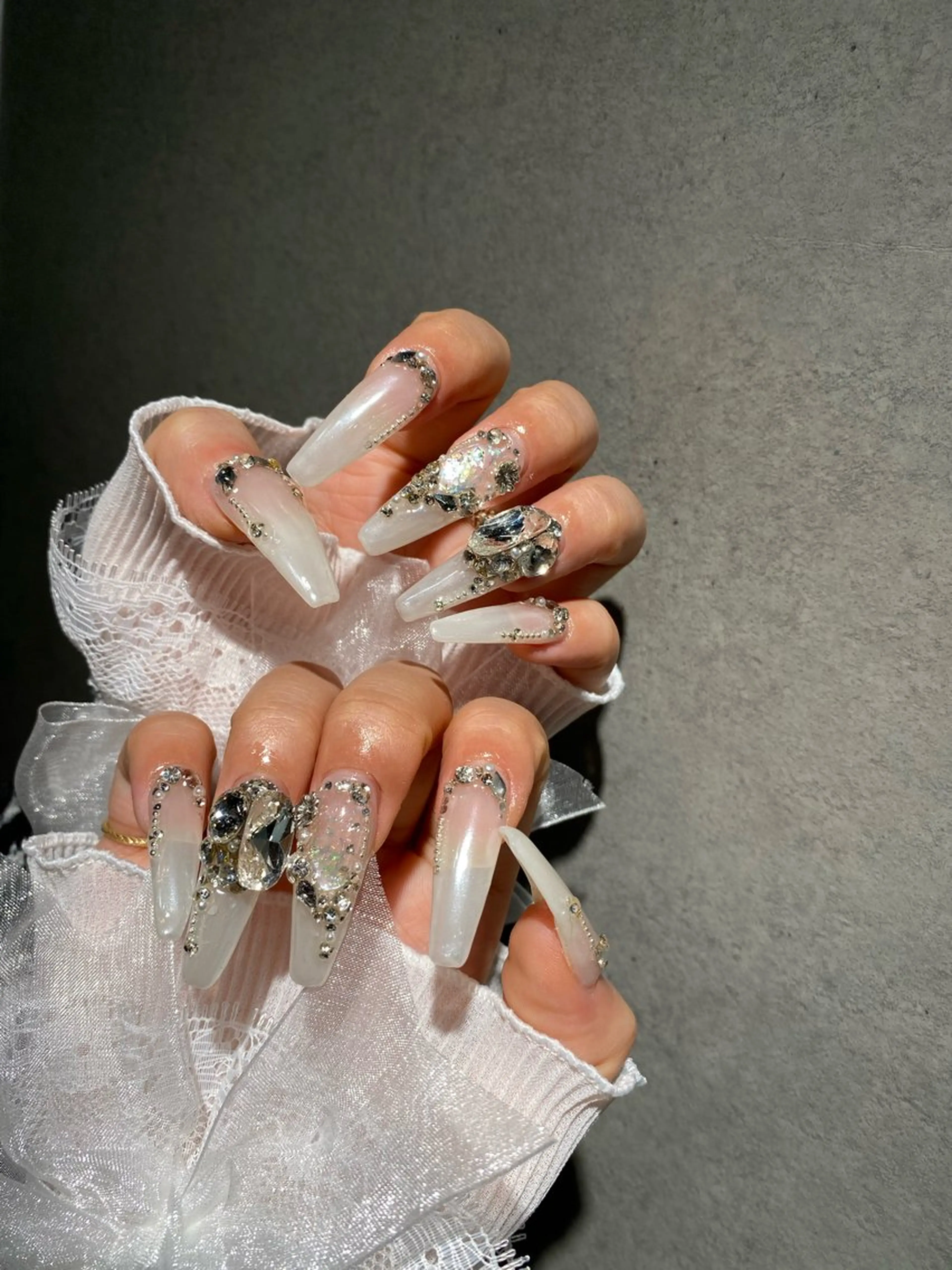 ネイル I-nailロング /ワンホン/キラキラのネイルデザイン