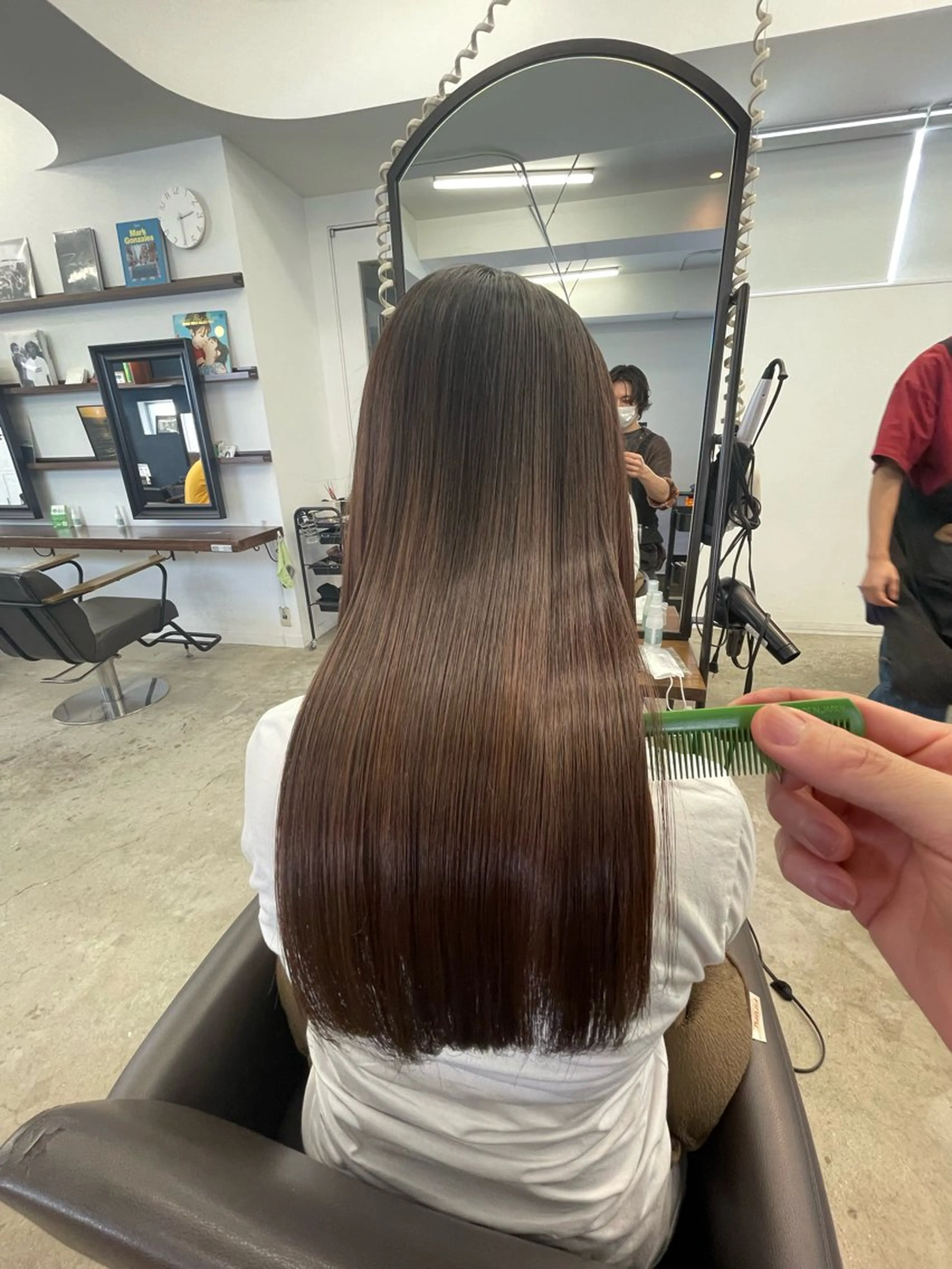 セミロング カラー 髪質改善 トリートメント 酸熱トリートメント カット ヘアカラー トリートメント 🏅髪質改善🏅店長 鈴木淳平のヘアスタイル