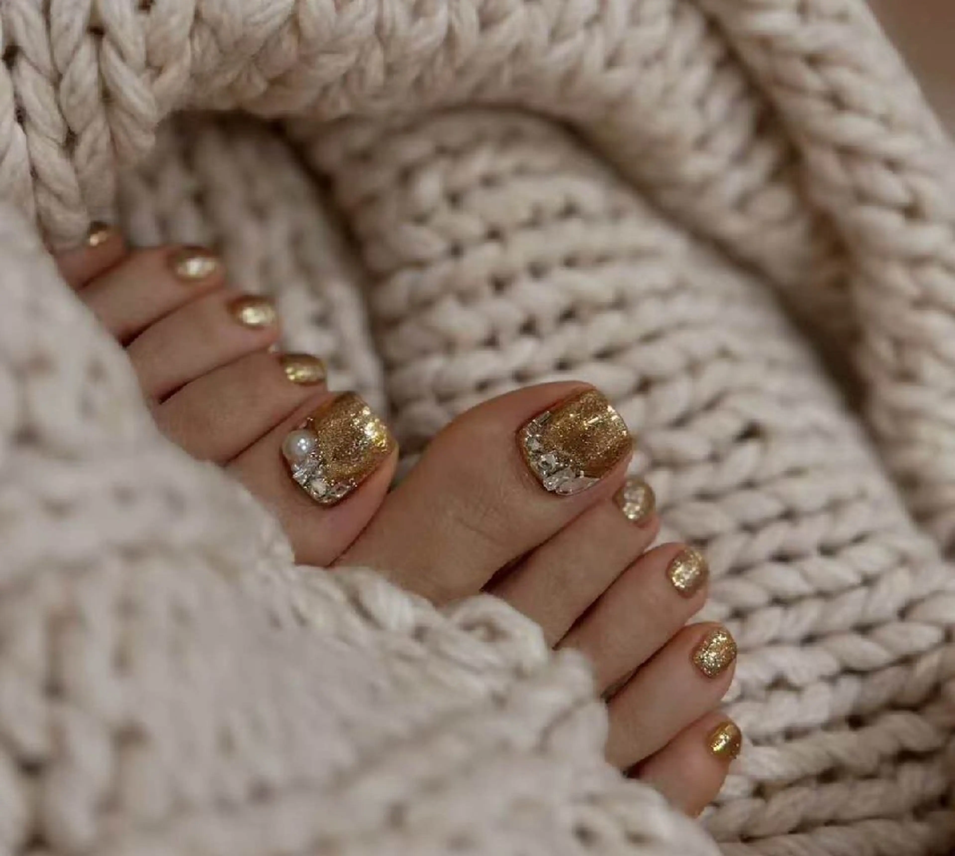 ネイル オーロラネイル フラワーネイル フットネイル フレンチネイル ジェルネイル ハンドネイル Oomiya 服部のネイルデザイン