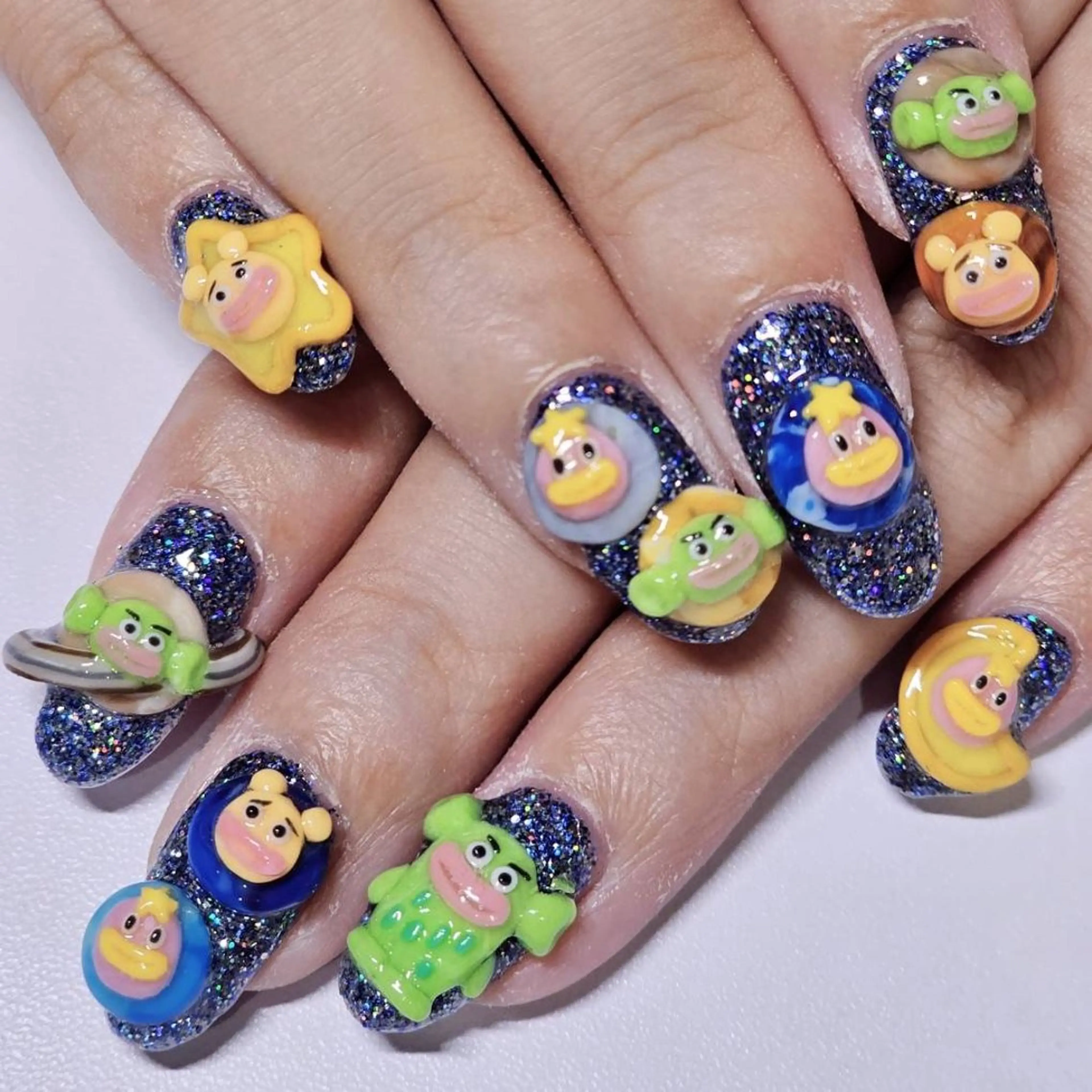 ネイル アートネイル オーロラネイル ラメ(グリッター) ネイビー ワンカラーネイル ハンドネイル よしだ ひろきのネイルデザイン