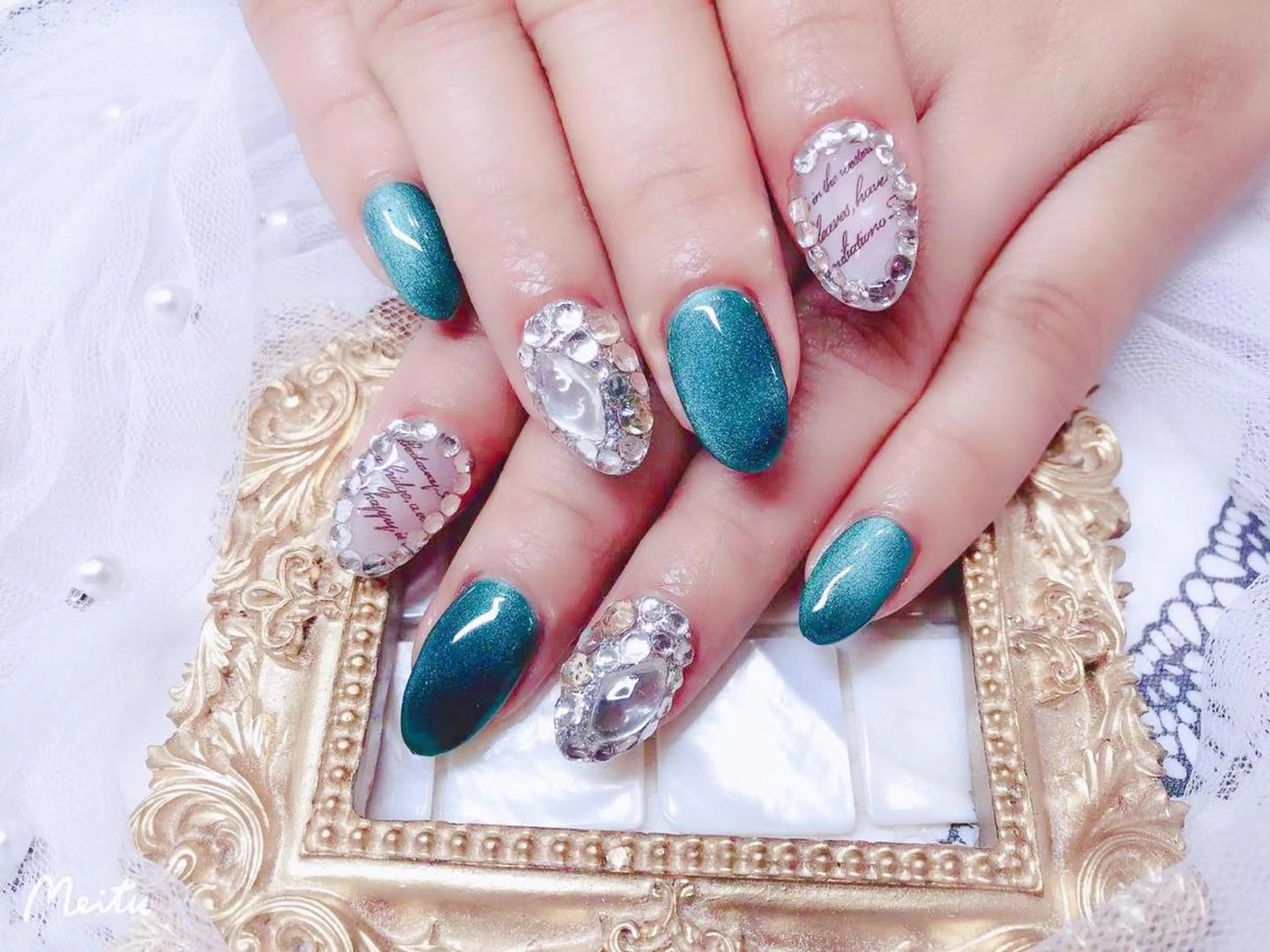 ネイル ハンドネイル マジックミラー所属・マジック ミラーのネイルデザイン