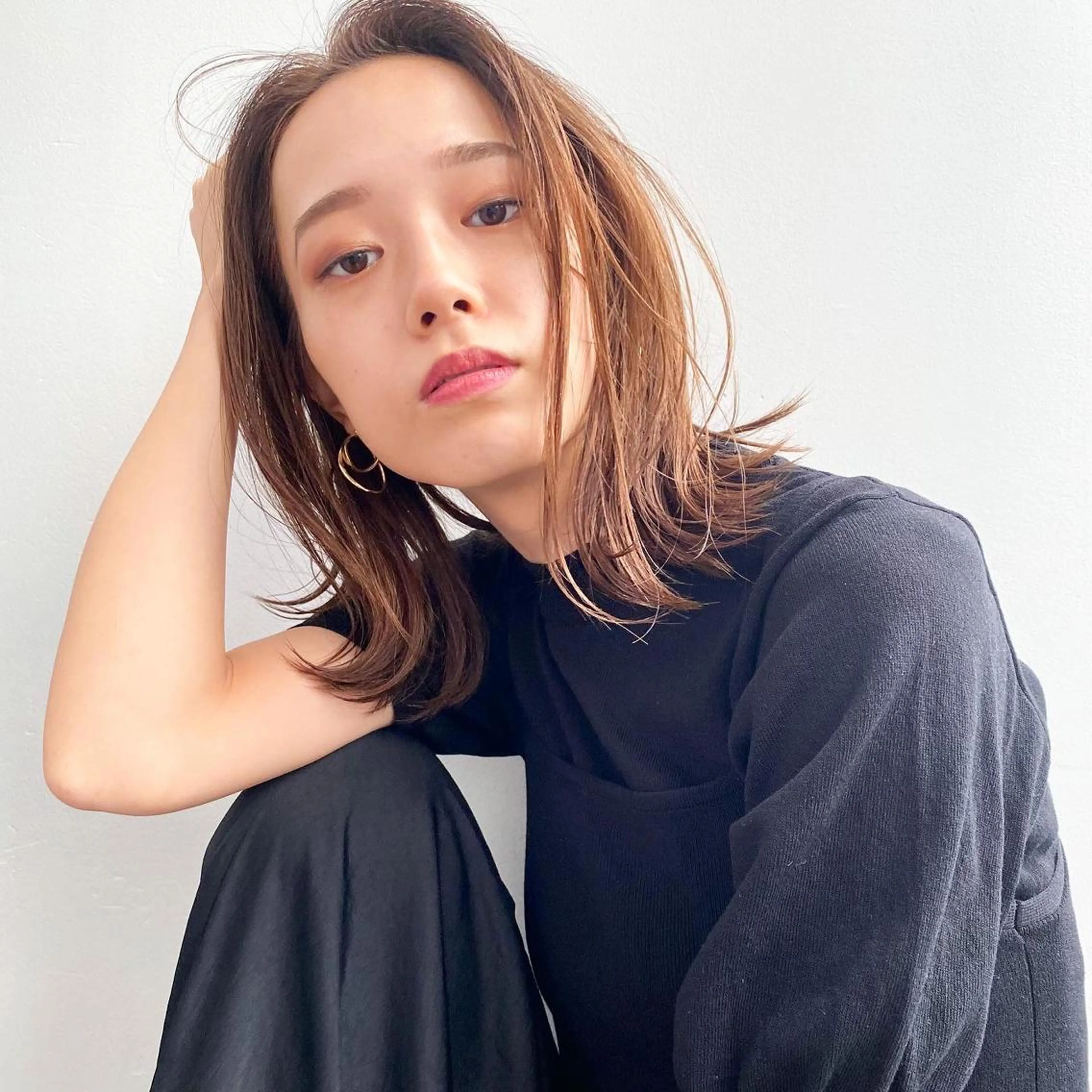 ミディアム カラー ブラウンカラー レイヤー/ショート透 明感カラー/西田祐賀のヘアスタイル