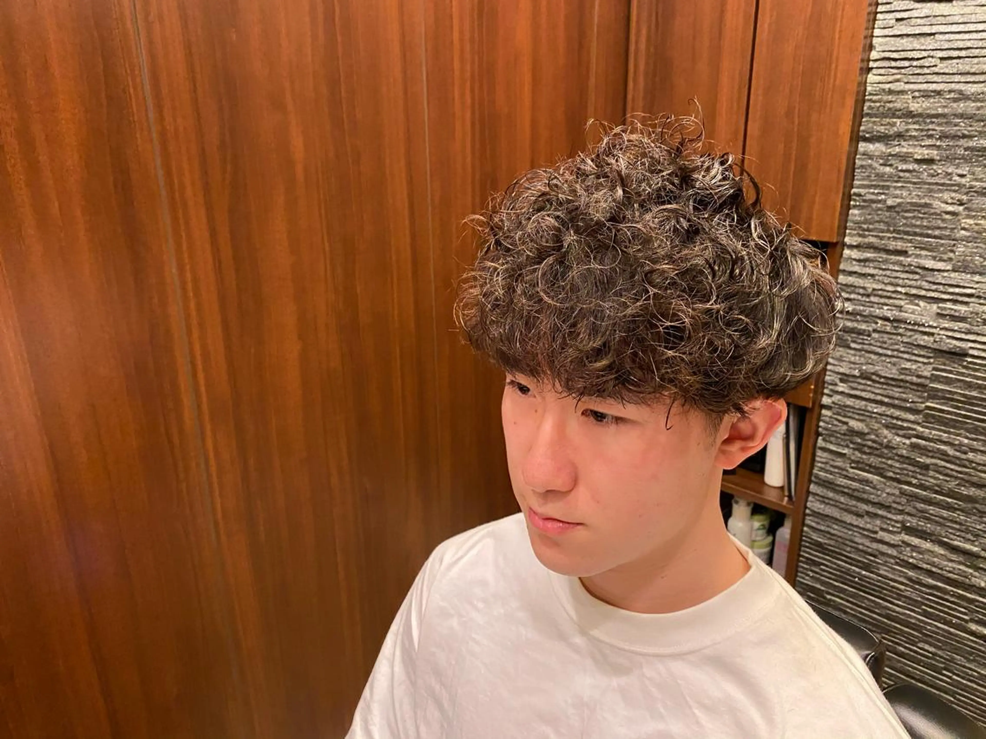 ショート パーマ メンズ 浅見 天翔のヘアスタイル