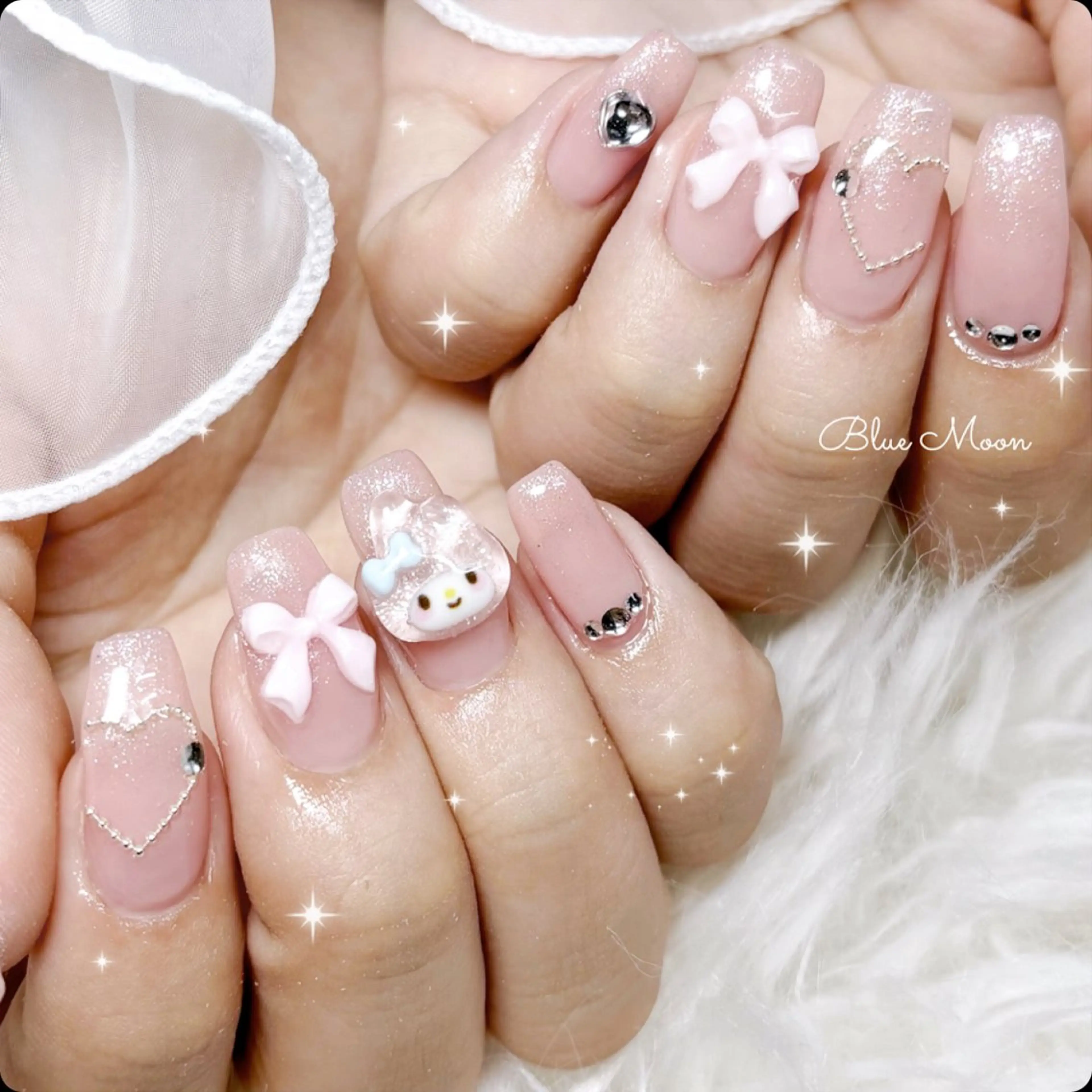 ネイル グラデーション 持ち込み リボン ハンドネイル フットネイル ハンドケア nail salon Blue Moonのネイルデザイン