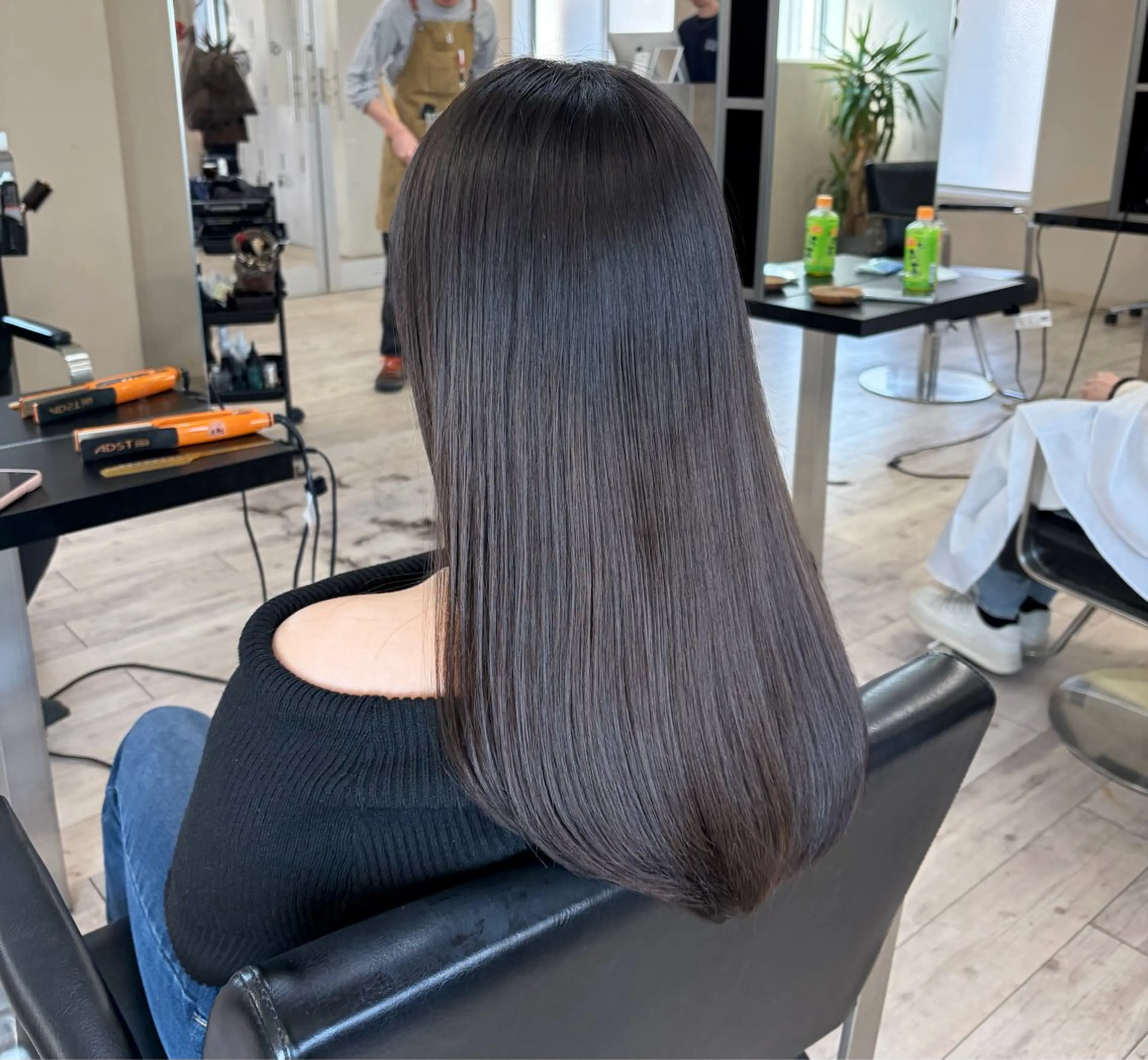 セミロング Honoka (ほのか)のヘアスタイル