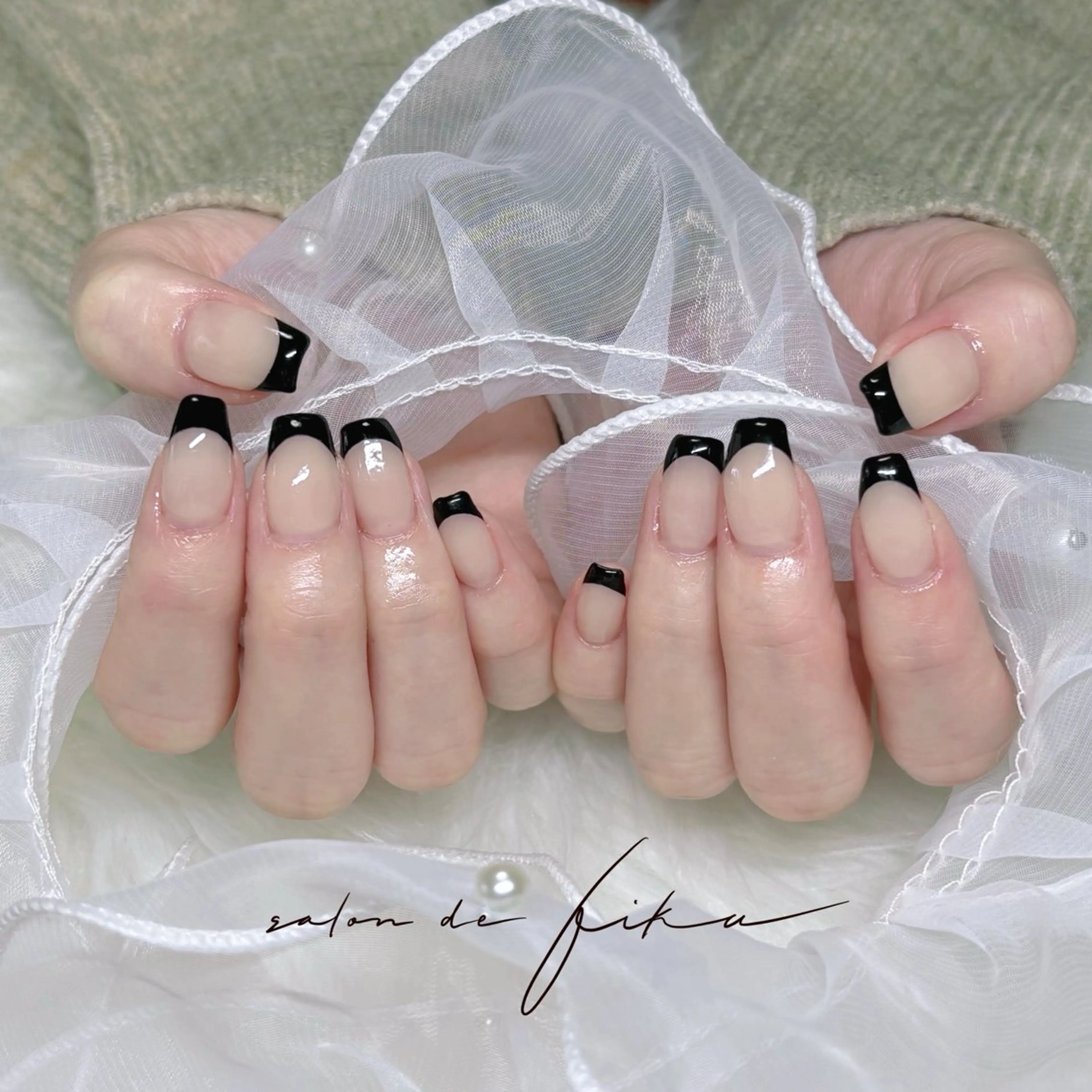 ネイル フレンチネイル ハンドネイル 🐝TOMO🎀ིྀ 【パラジェル取扱店】のネイルデザイン