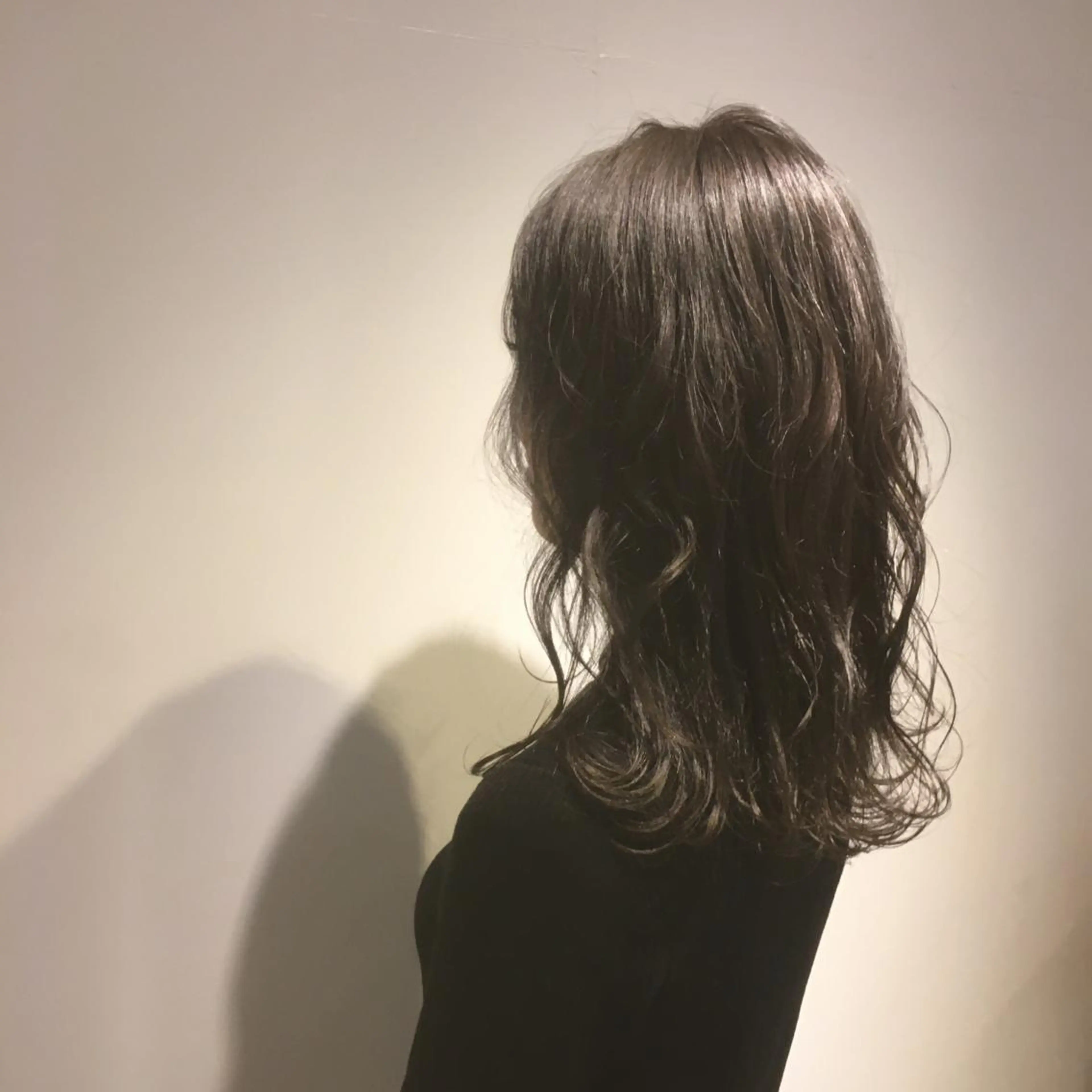 セミロング カラー しのはら まどかのヘアスタイル