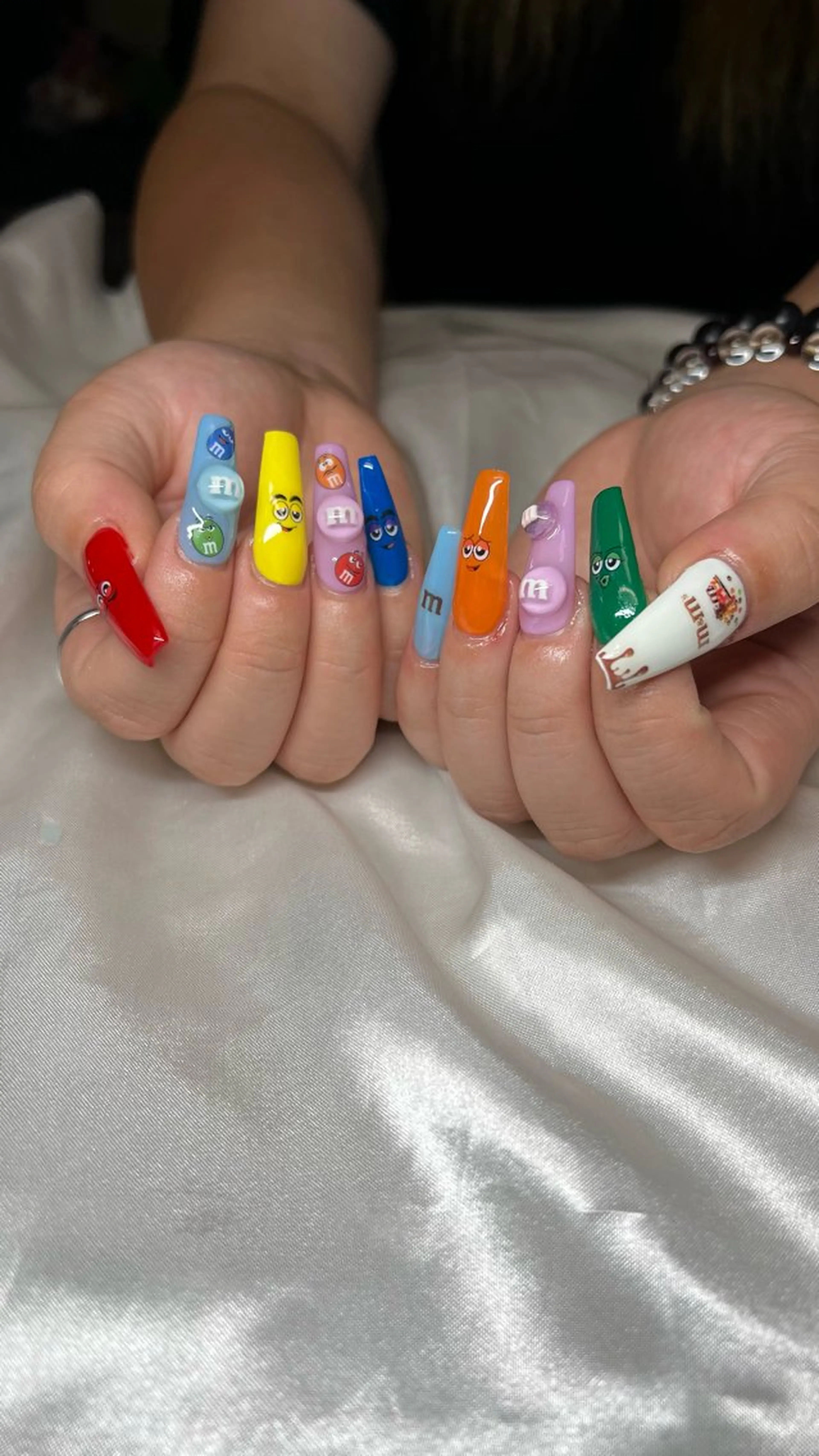 ネイル 𝐧𝐚𝐢𝐥 𝐌𝐢𝐖𝐢𝐢のネイルデザイン