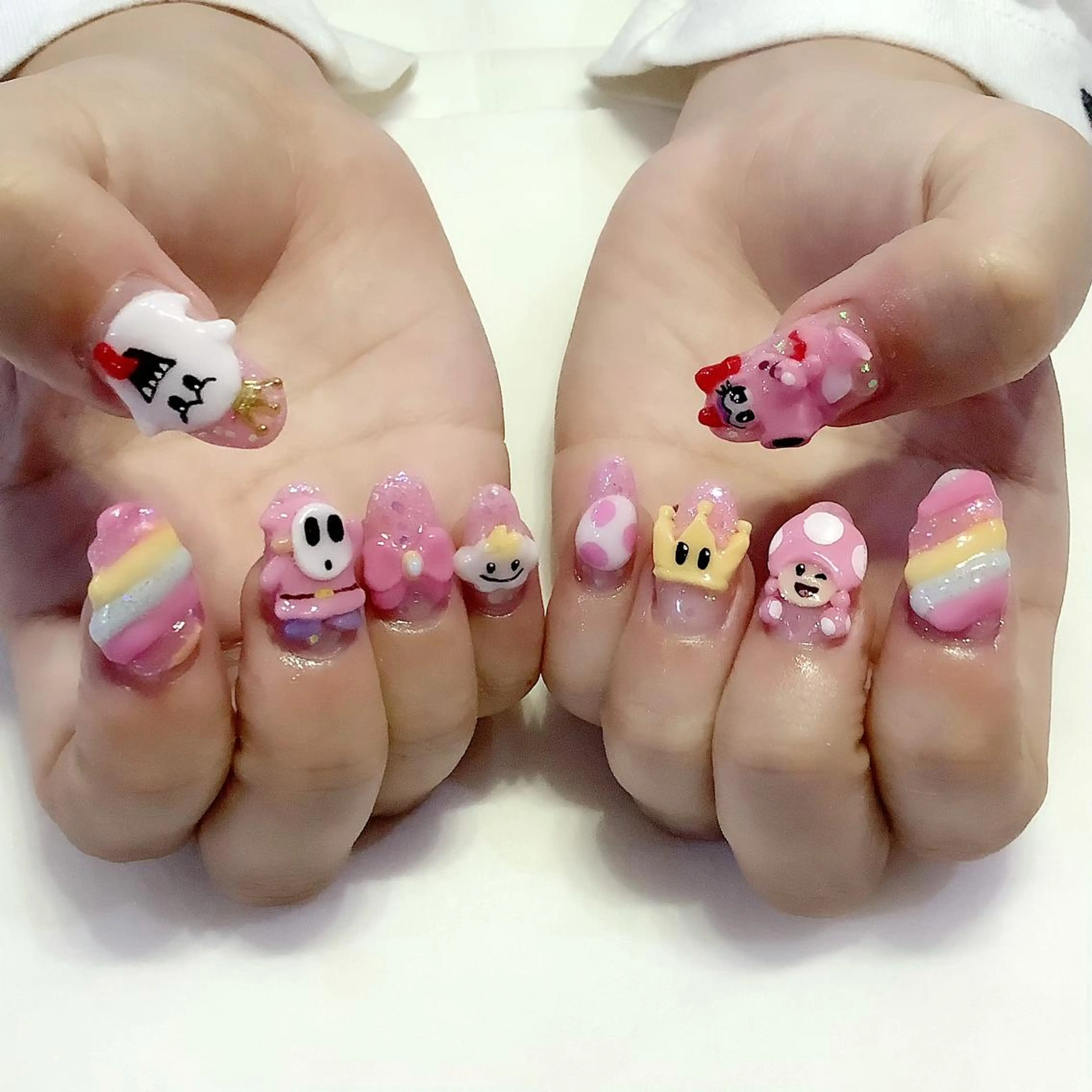 ネイル ハンドネイル 💎🐰 saki. m 🐰💎のネイルデザイン