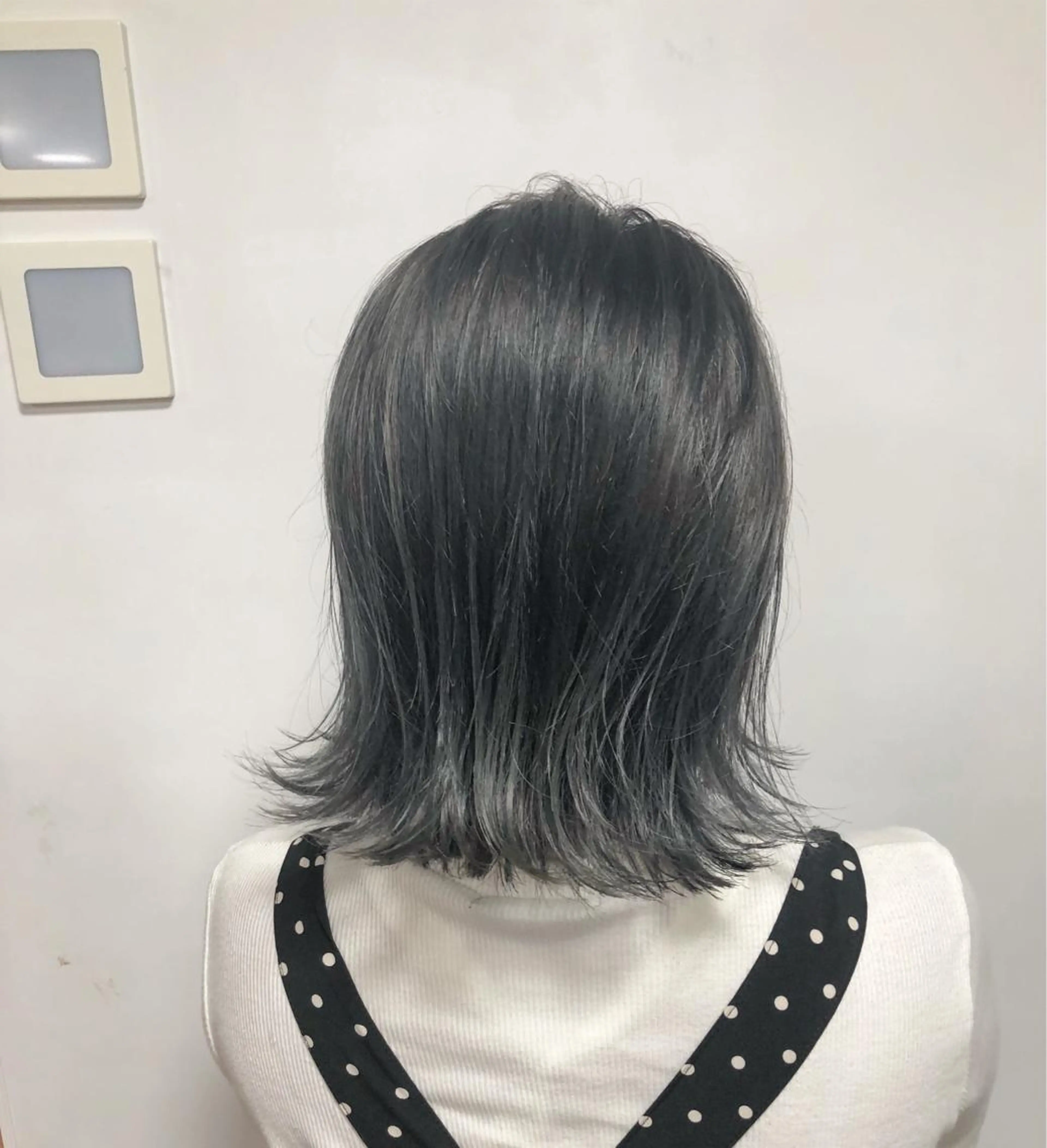 ミディアム カラー ブルーカラー ブルージュ 透明感カラー REVE所属・TAKU 美容師のヘアスタイル