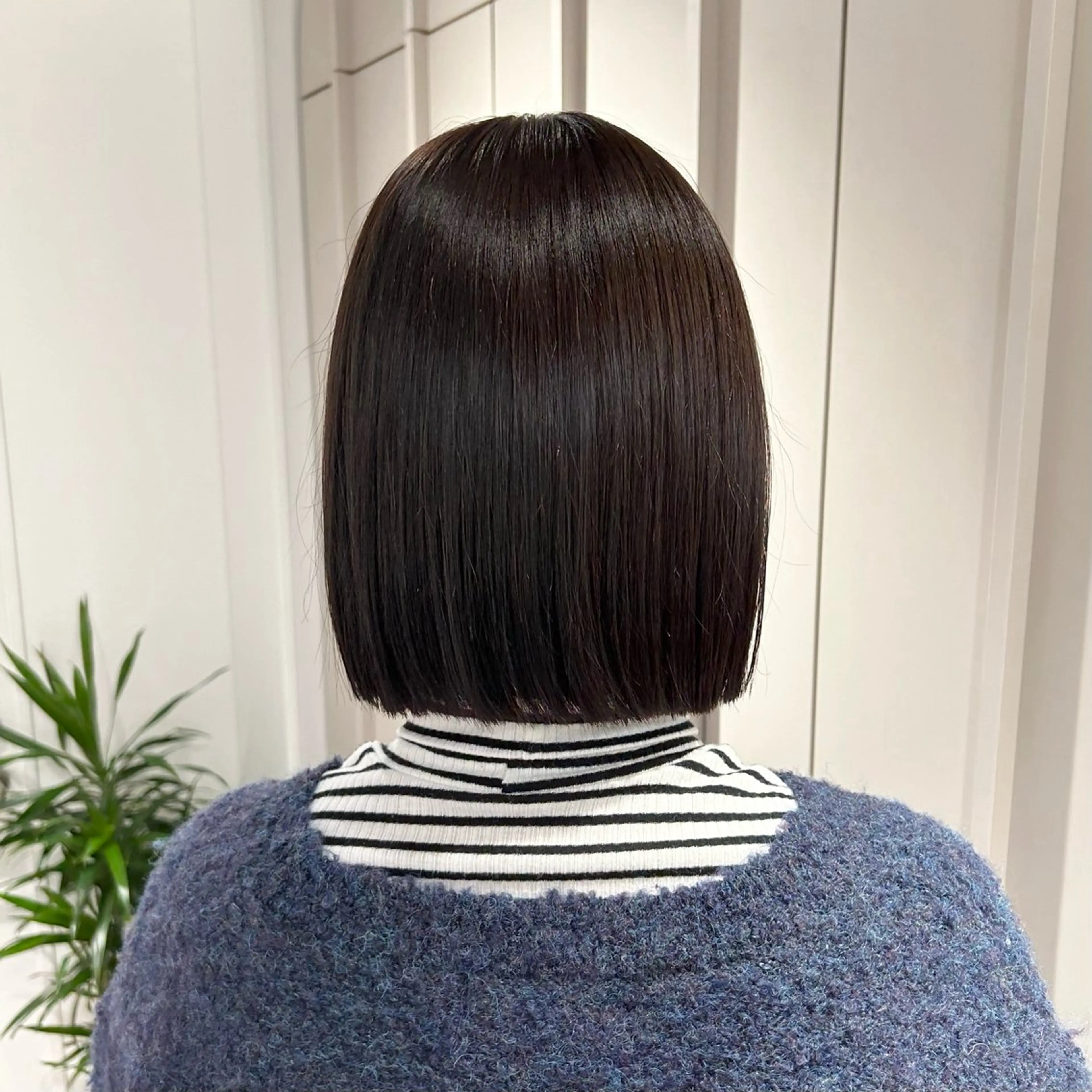 ショート カラー ボブ 若狭 愛梨のヘアスタイル