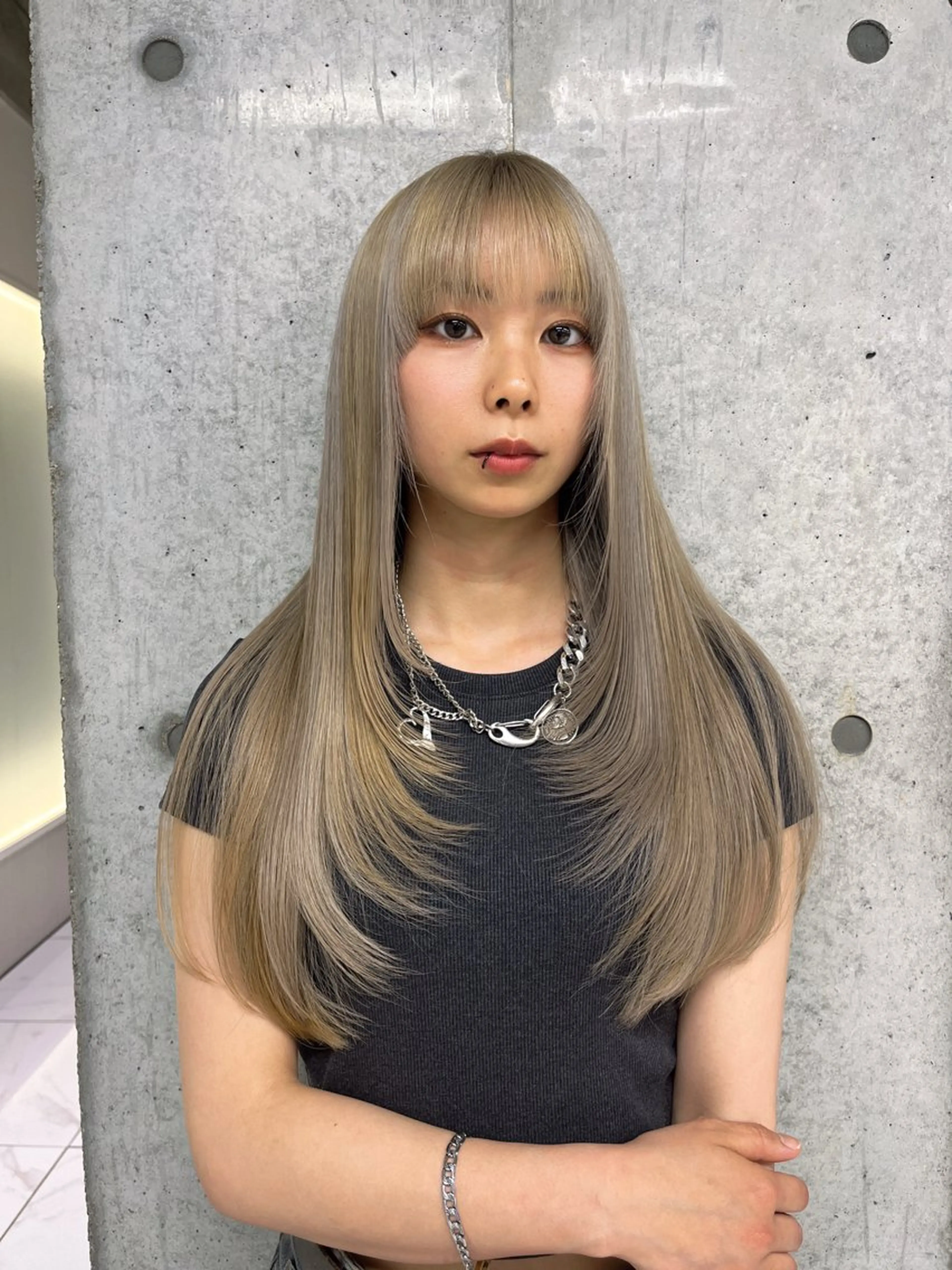 ロング カット ヘアカラー ️💜akari💜 ハイトーン/レイヤーのヘアスタイル