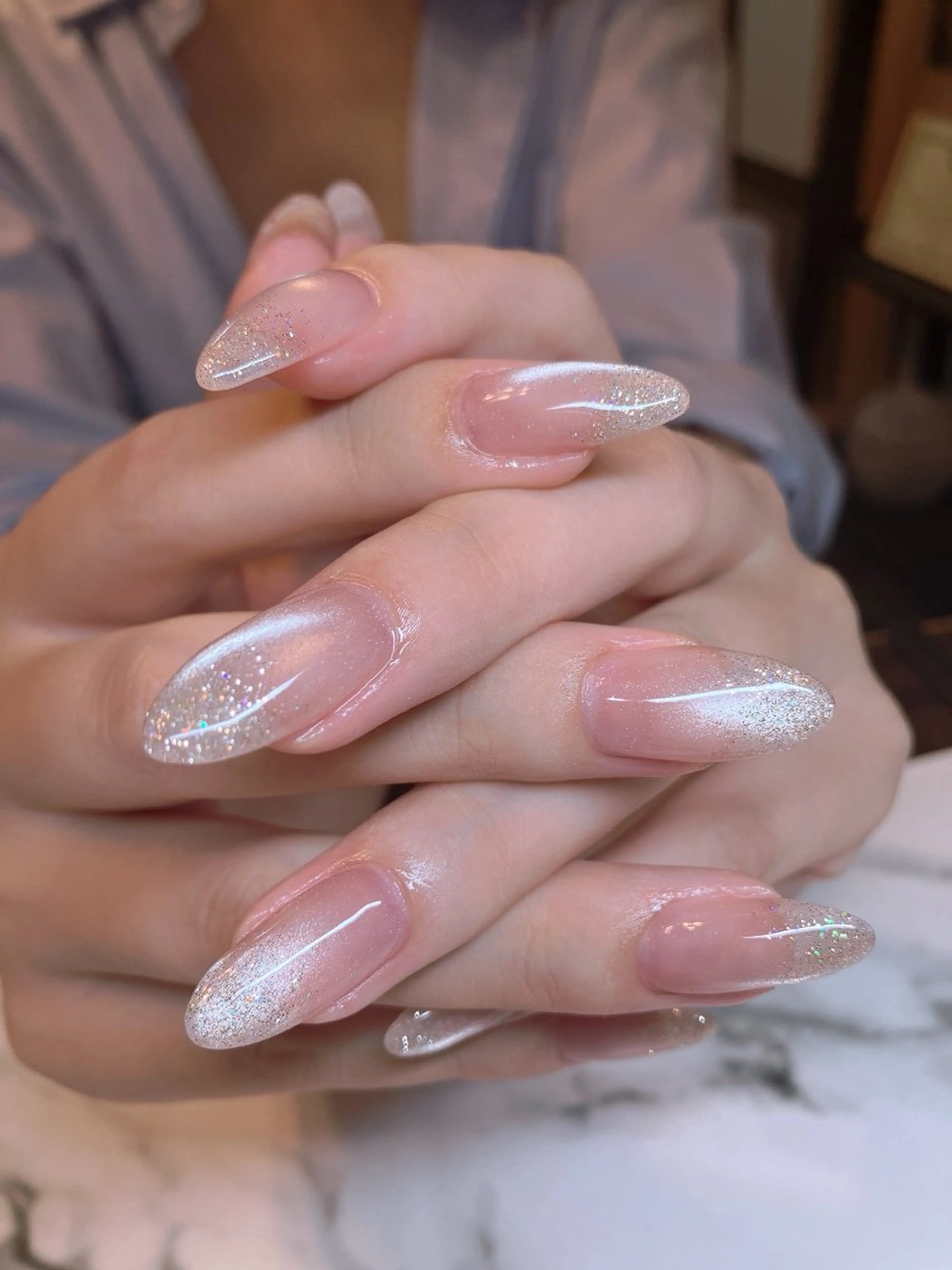 ネイル グラデーション ラメ(グリッター) ラメグラデーション ロングネイル マグネットネイル ハンドネイル 酒井 茜のエステ・リラクイメージ