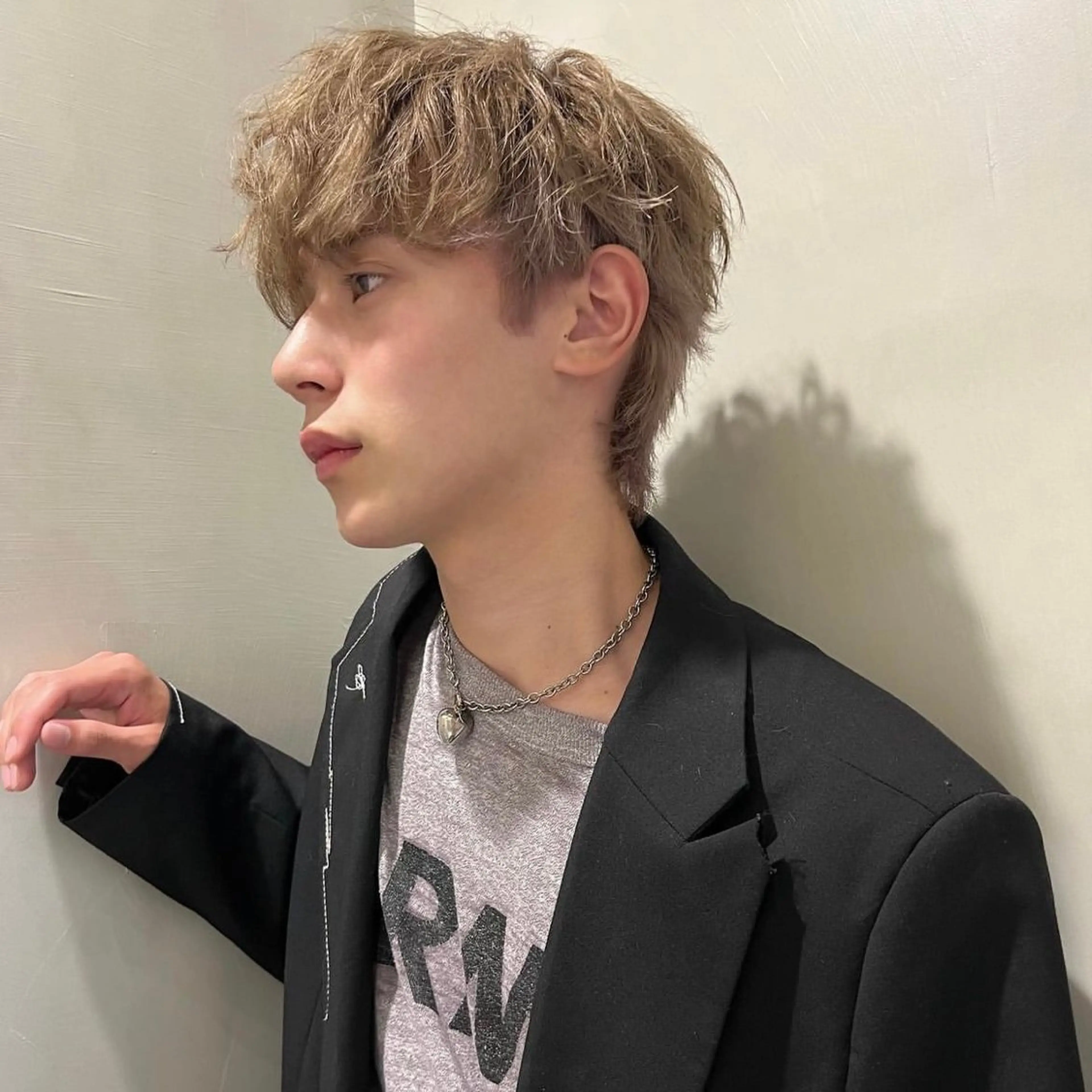 ショート カラー ブロンド／ブリーチ 【SITY.】のヘアスタイル