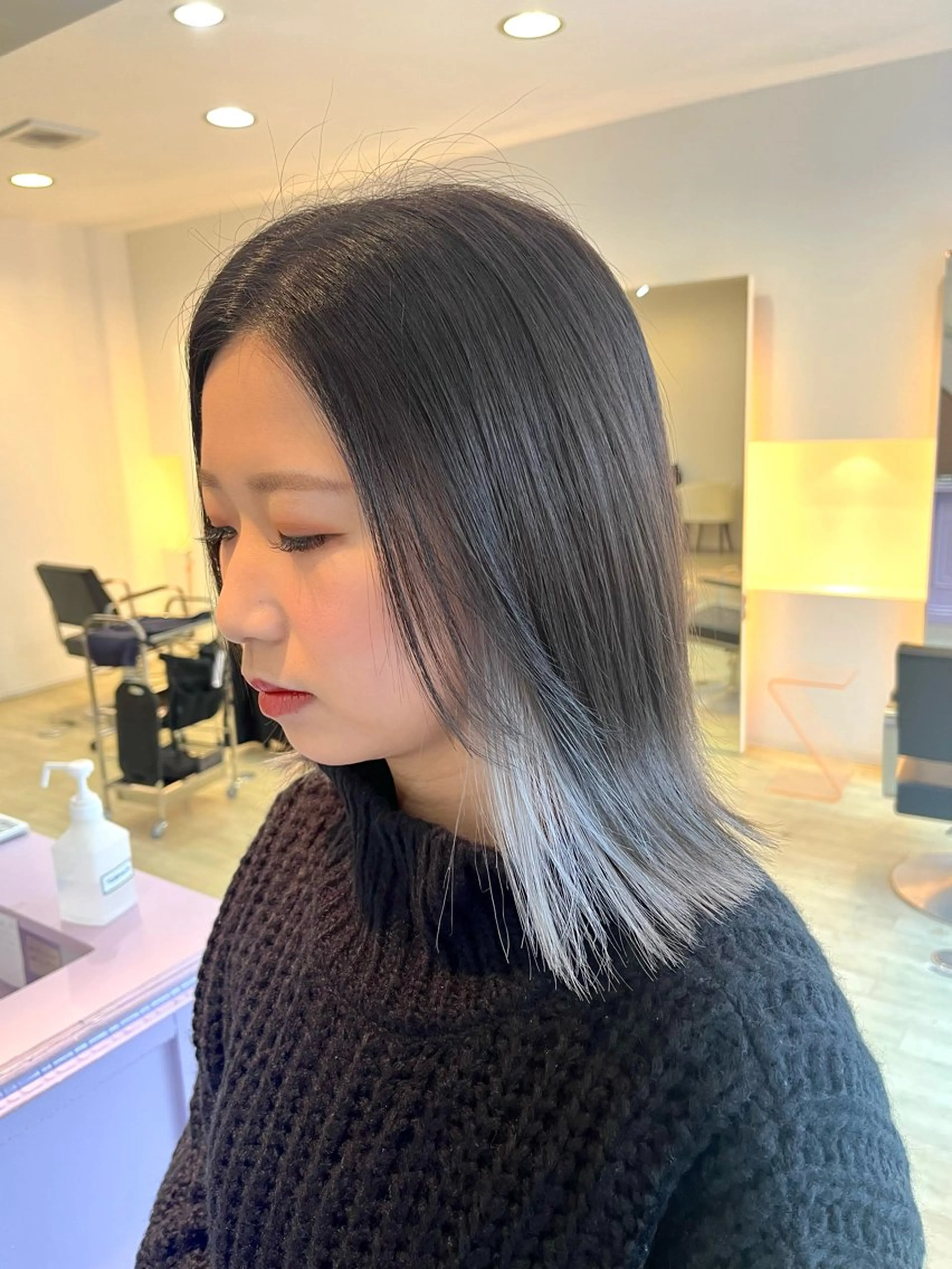 ショート カラー ブリーチ シルバー Emma ecole所属・Emma ecole /栄/RIOのヘアスタイル