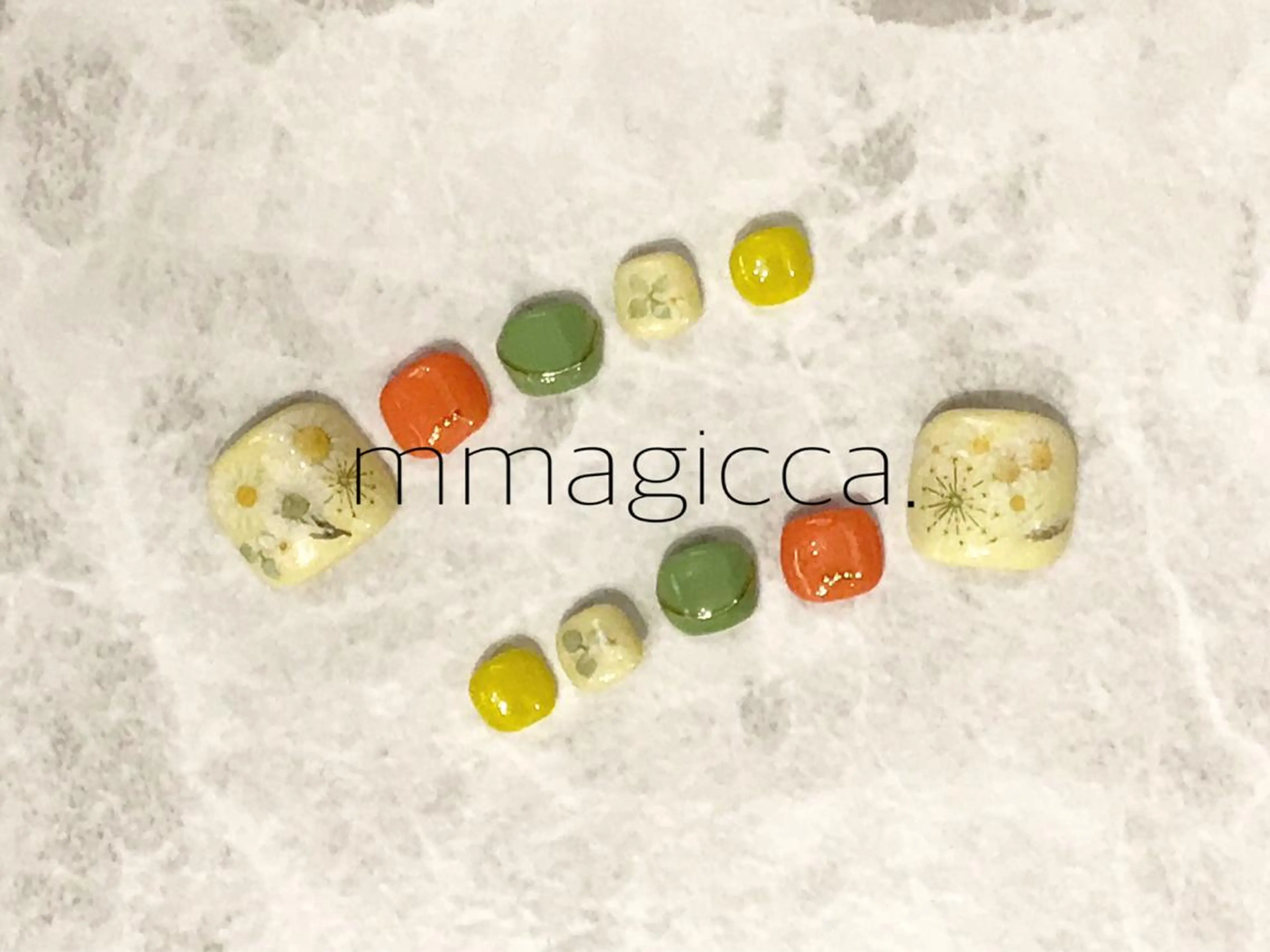 ネイル ジェルネイル 大理石ネイル(マーブル) ニュアンスネイル ネイルチップ mmagicca. 【 まじか. 】のヘアスタイル