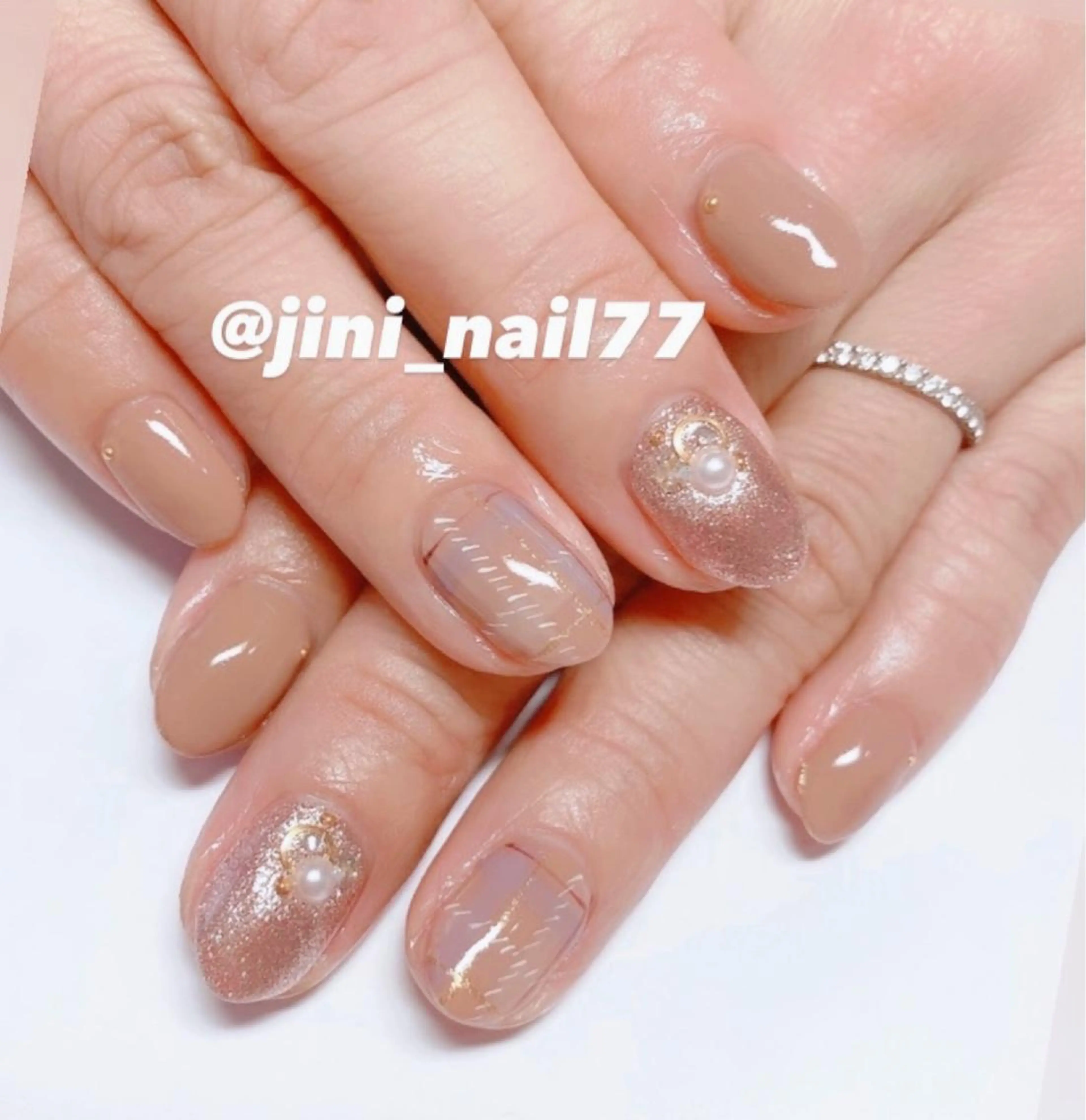 ネイル JINI NAIL所属・ジニ ネイルのネイルデザイン