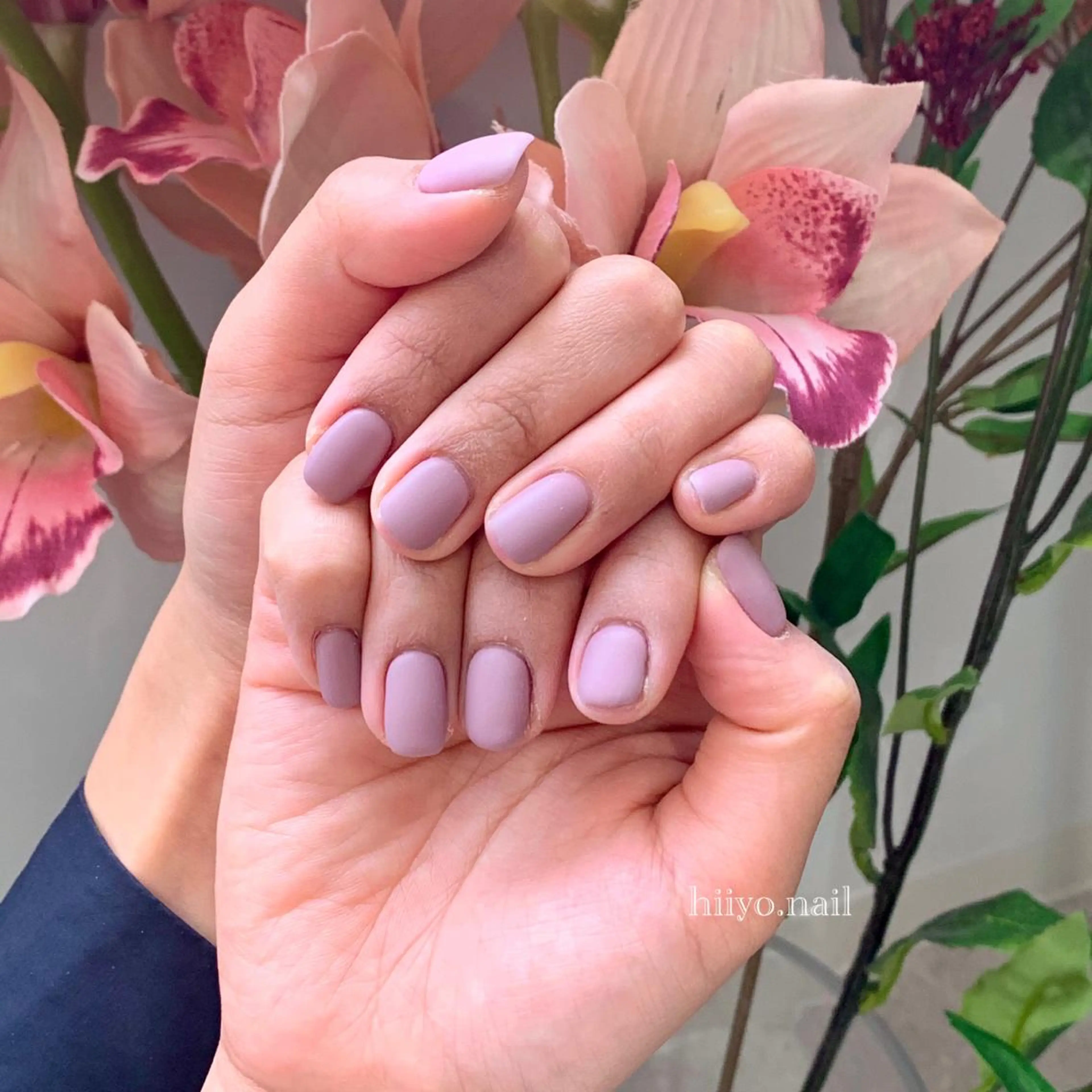 ネイル マットネイル ワンカラーネイル パープル シンプルネイル ハンドネイル hiyo🫧ネイル /渋谷💍🎀のネイルデザイン