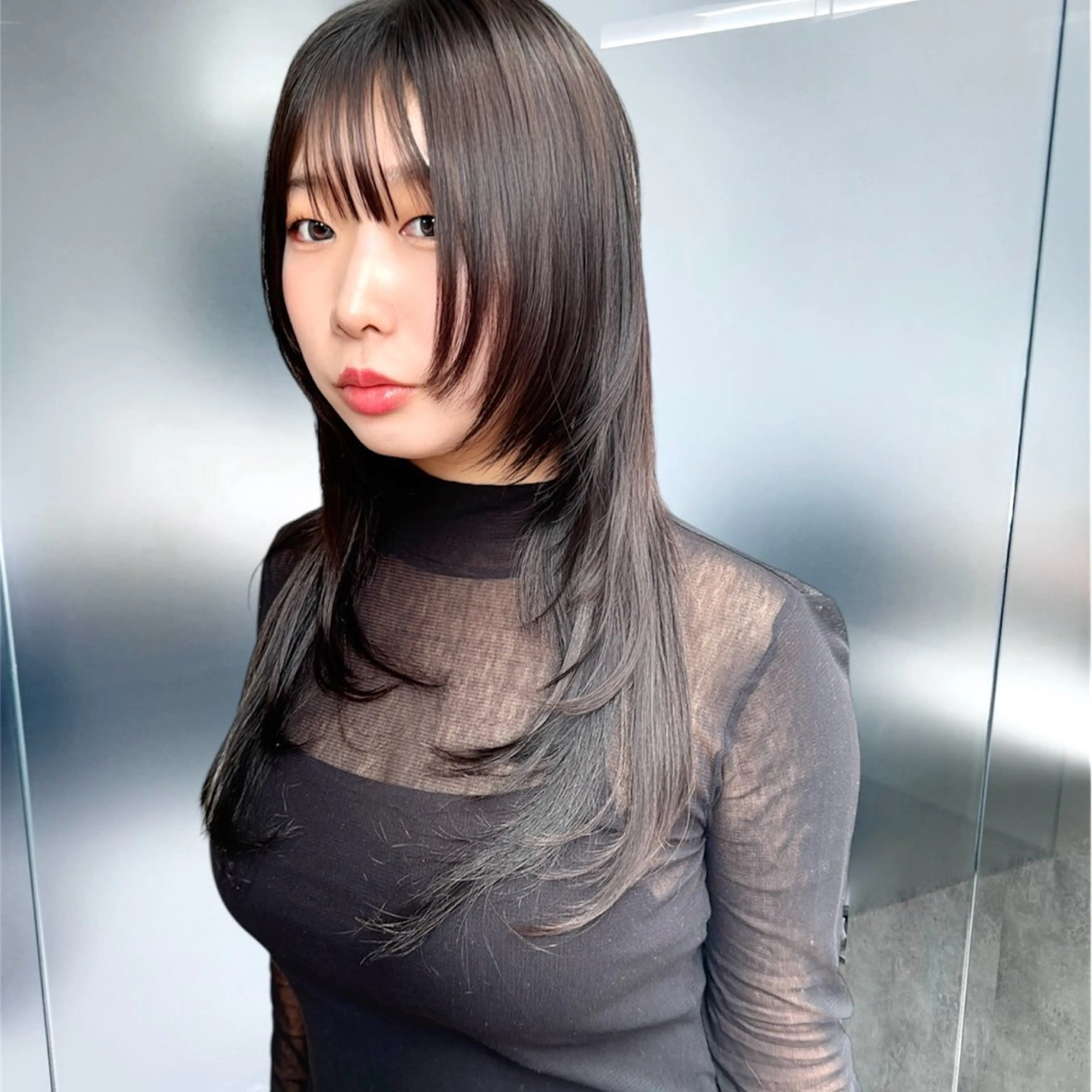 セミロング カラー MiU所属・髪質改善|ストレート |ブリーチ|ゆたかのヘアスタイル