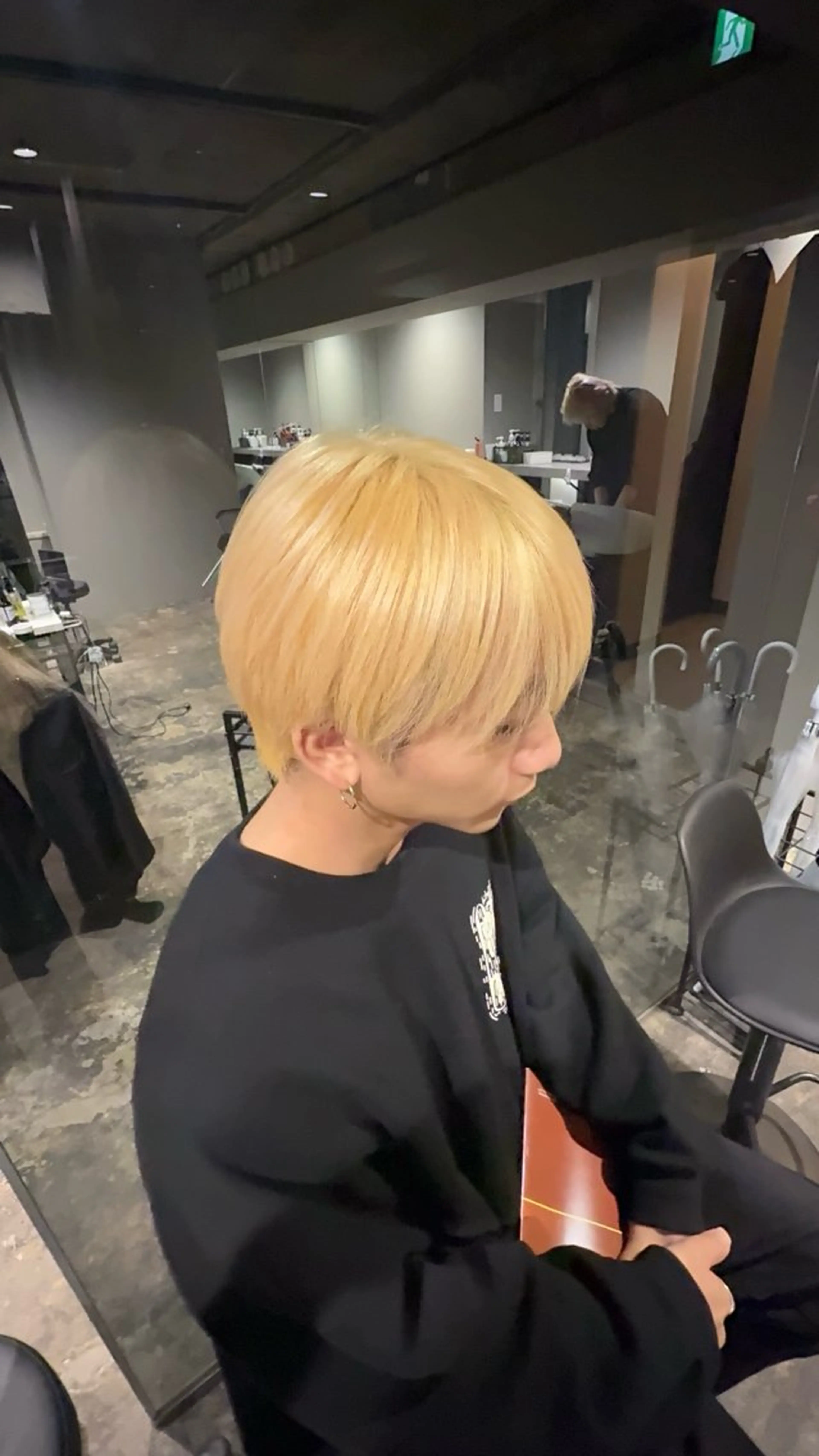 カラー メンズ ヘアカラー トリートメント ハイトーン･髪質改善 MIOKAのヘアスタイル