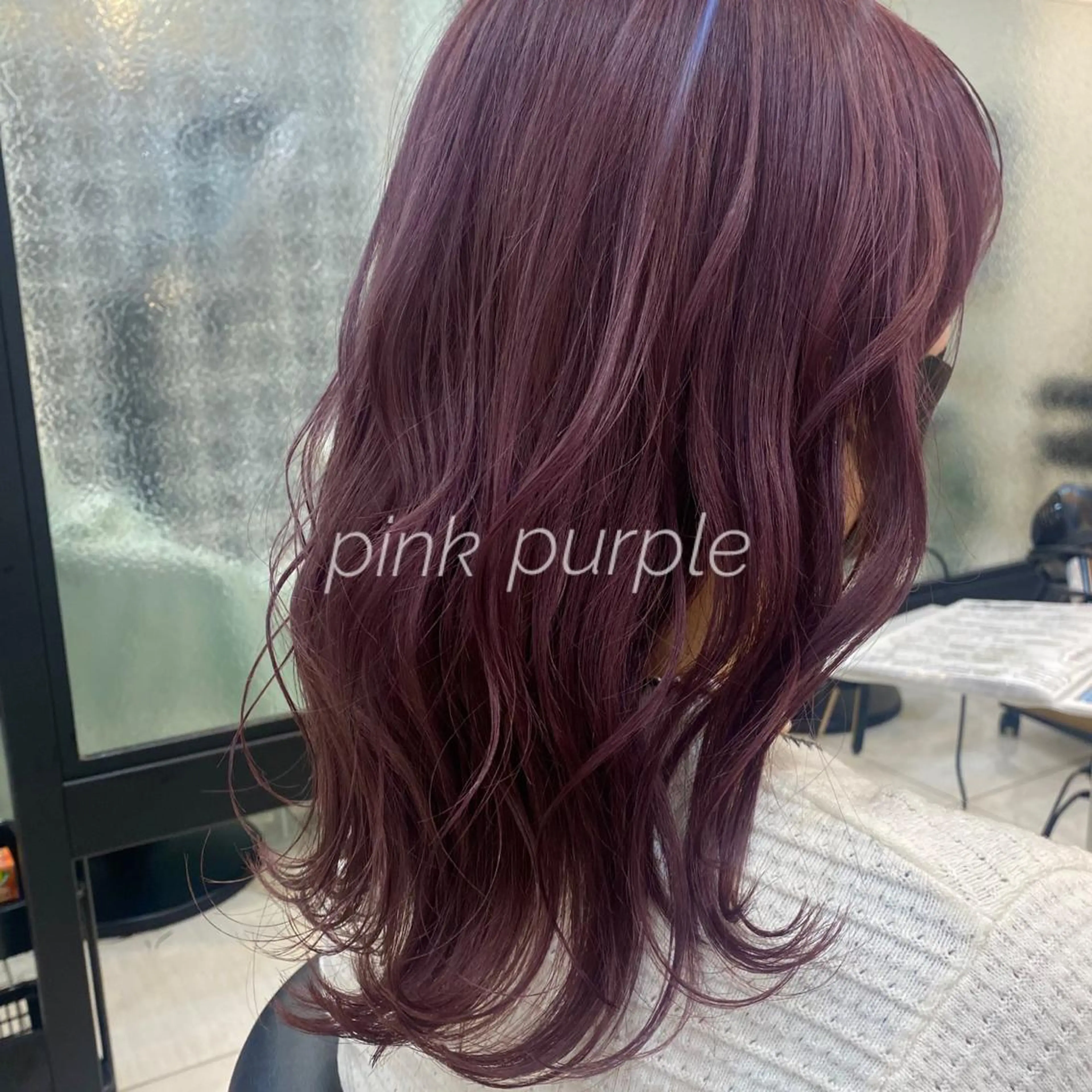 ミディアム カラー ピンクカラー ピンクパープル パープルカラー 韓国ヘア／艶カラー minamiのヘアスタイル