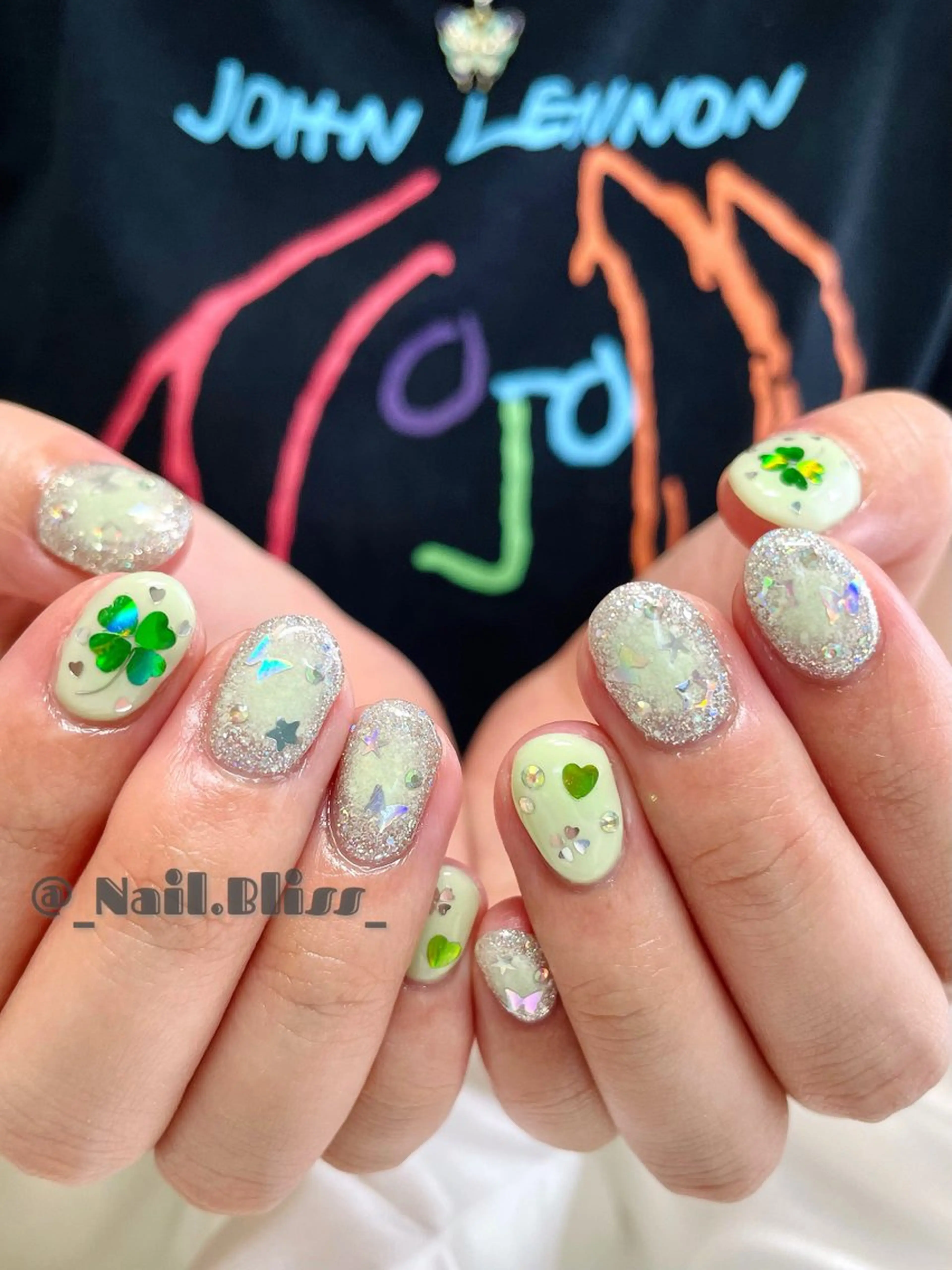 ネイル チークネイル 持ち込み ハンドネイル NAIL BLISSのネイルデザイン