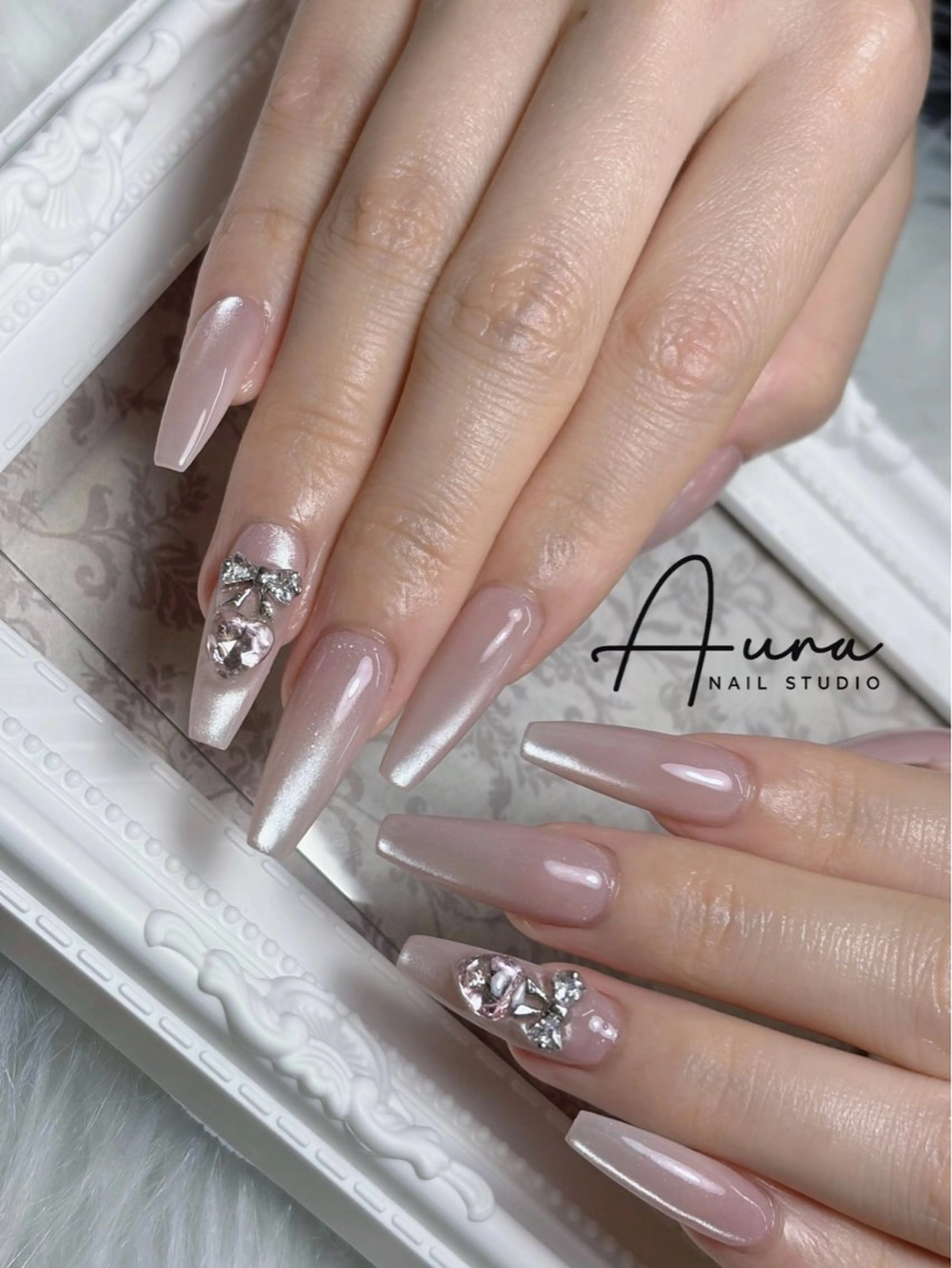 ネイル ハンドネイル Aura Nail Maiのネイルデザイン