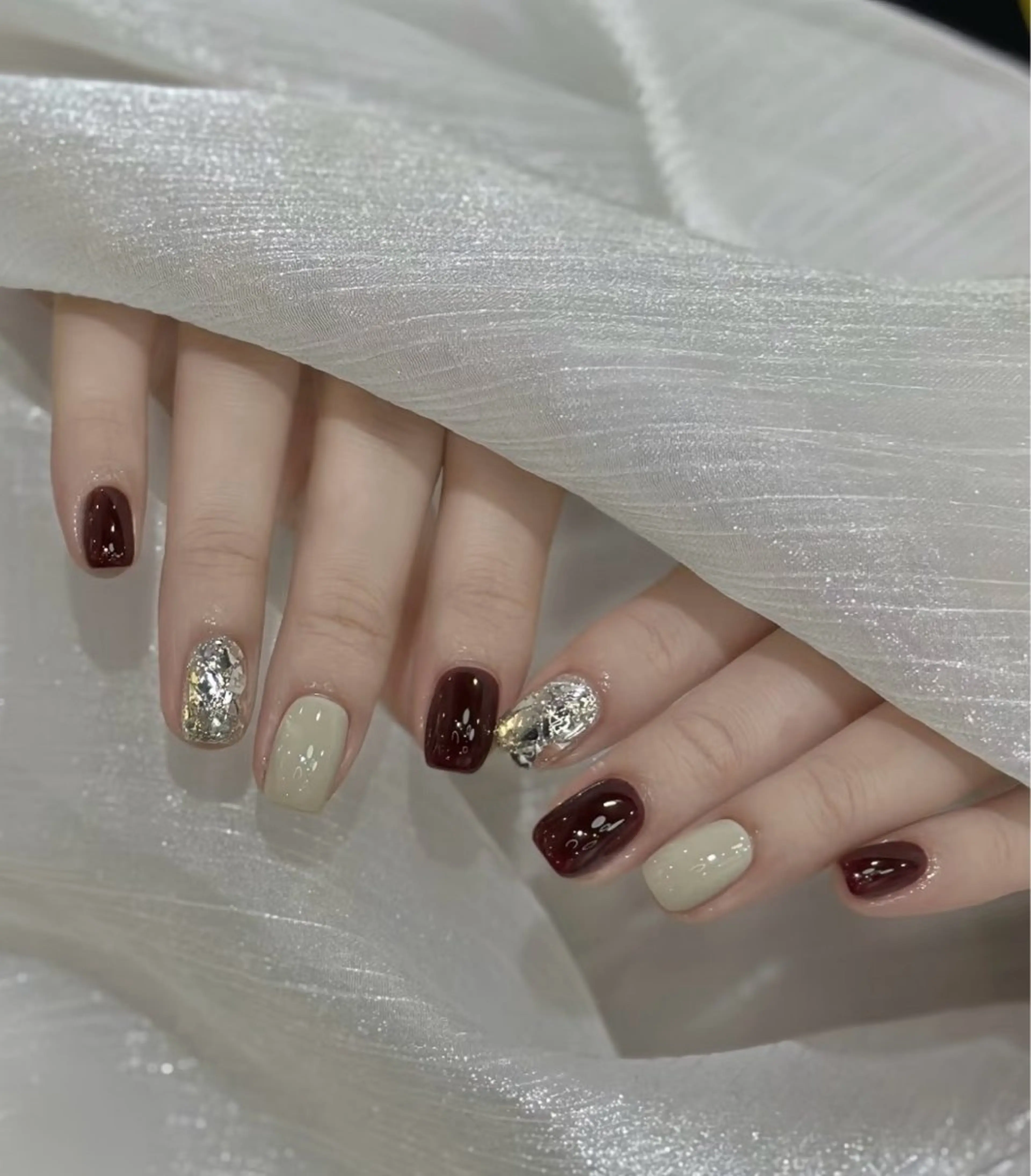 ネイル 高木 維麗絲のネイルデザイン