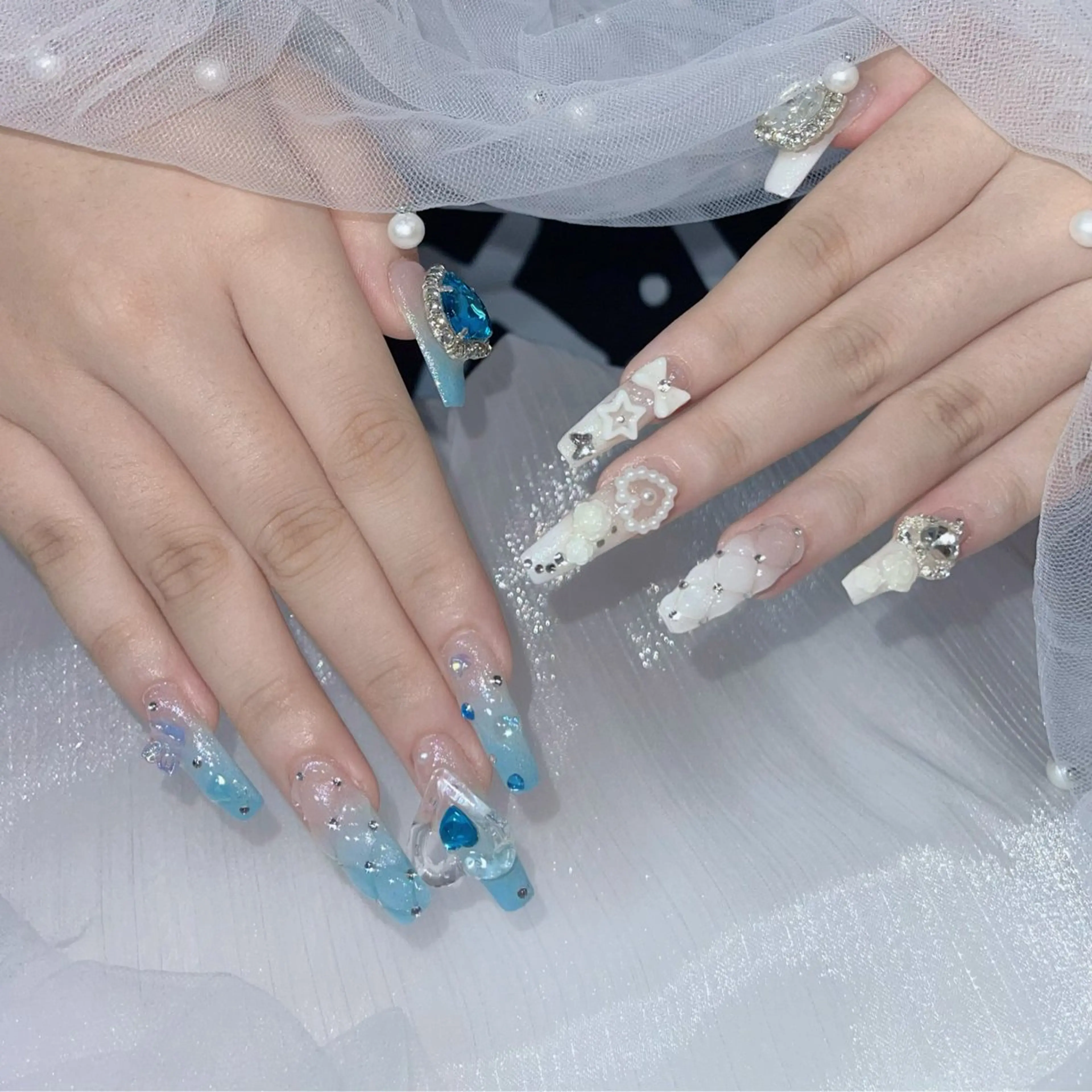 ネイル ガーリー グラデーション キラキラネイル 韓国ネイル スカルプネイル ハンドネイル NailPrincess所属・princess スカルプ専門店のネイルデザイン