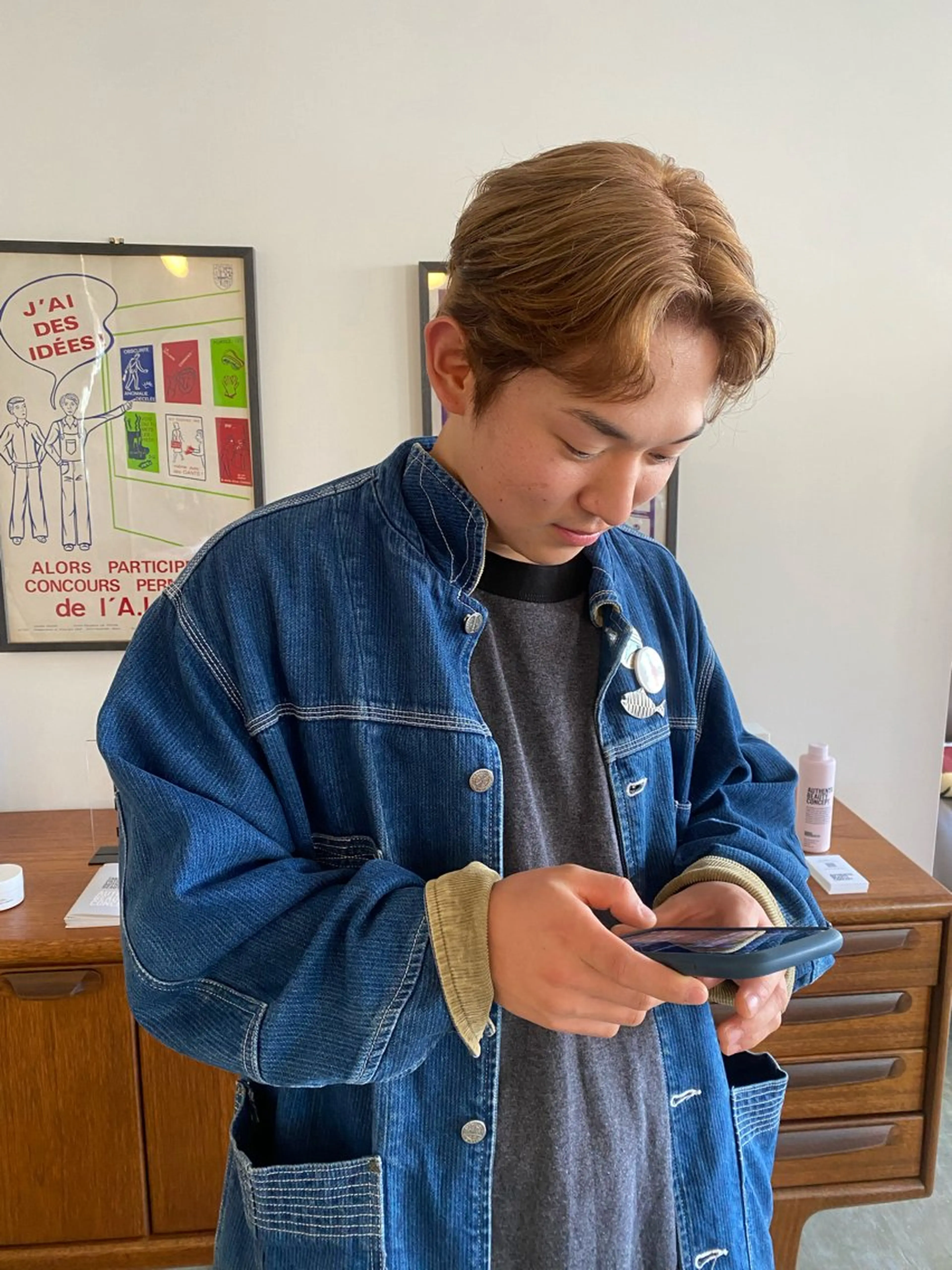 ショート カラー ブラウンカラー 松崎 めいのヘアスタイル