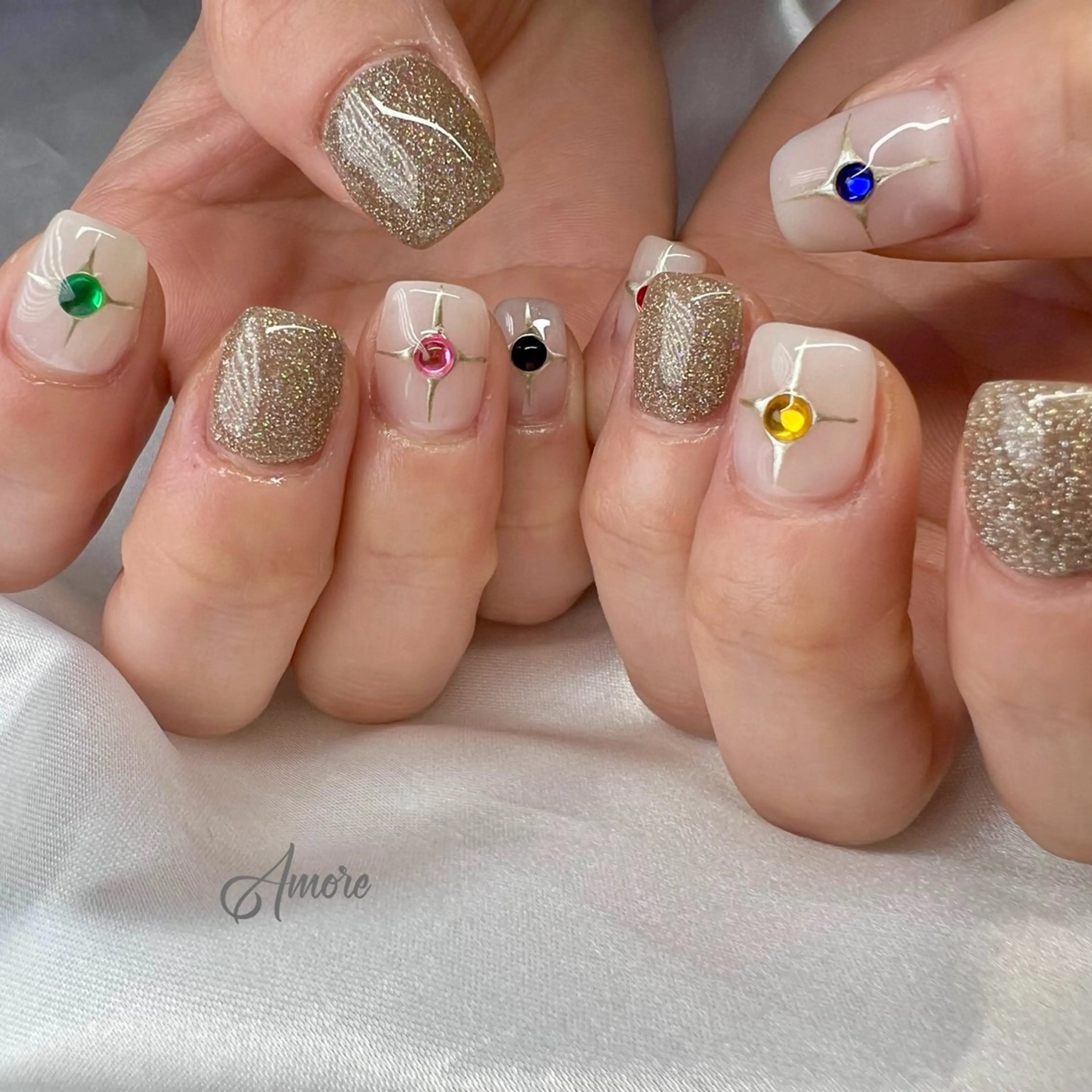 ネイル ジェルネイル キラキラネイル 韓国ネイル マグネットネイル パラジェル You kyehwaのネイルデザイン