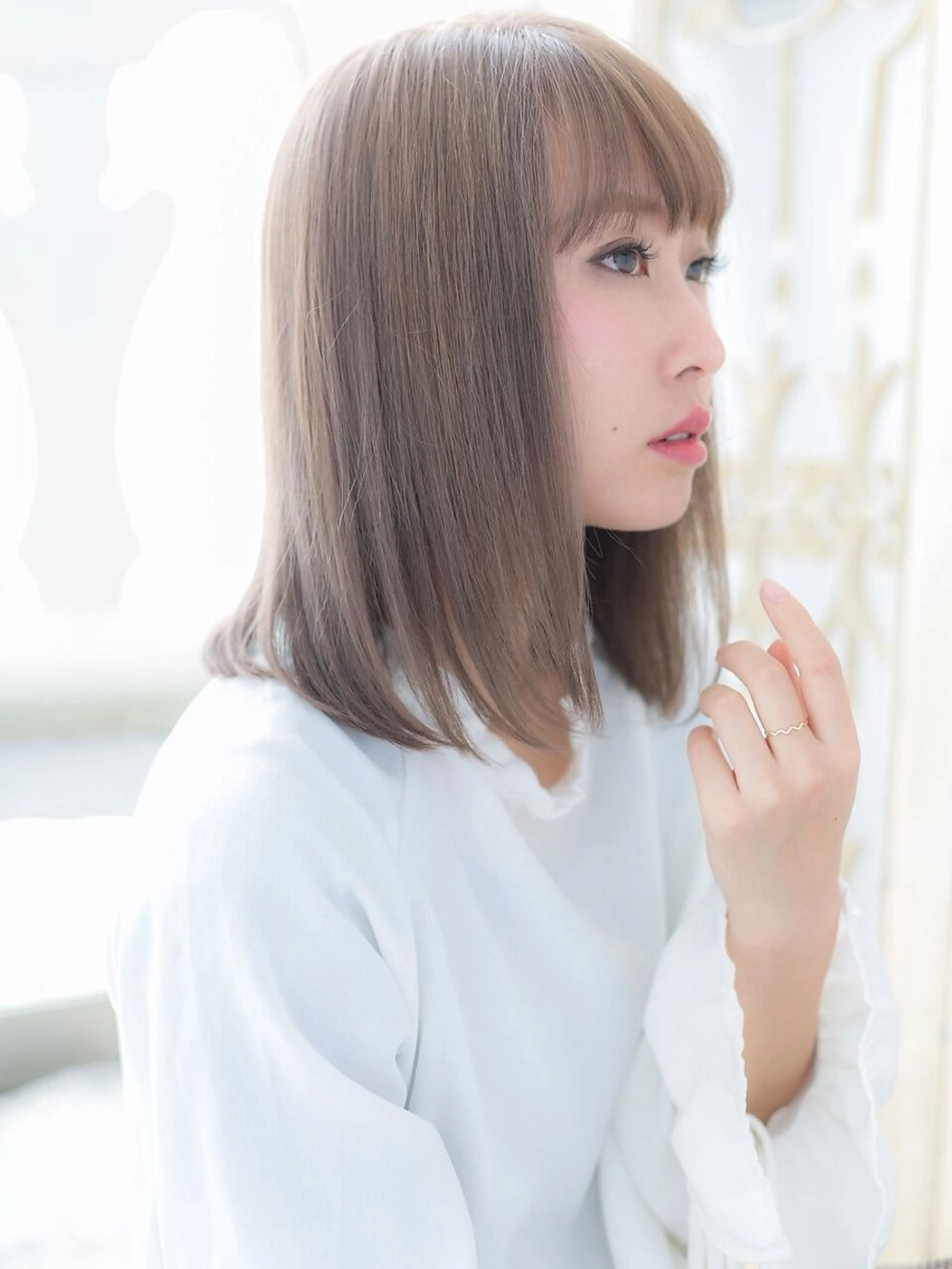 セミロング 縮毛矯正×髪質改善 カラー×クロスパーマのヘアスタイル