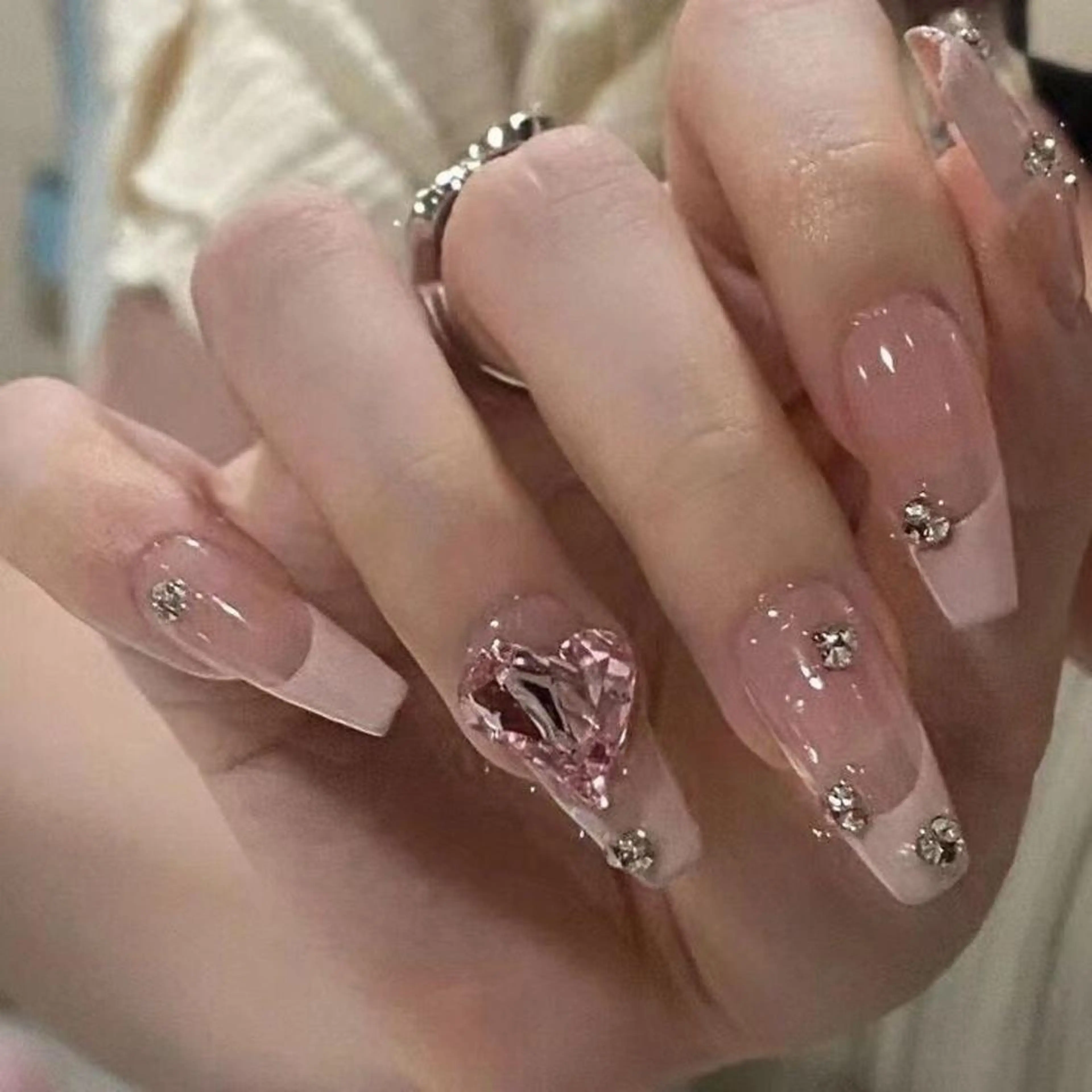 ネイル 長さ出し フレンチネイル グラデーション 卒業式 マグネットネイル ハンドネイル MIHANA NAILのネイルデザイン