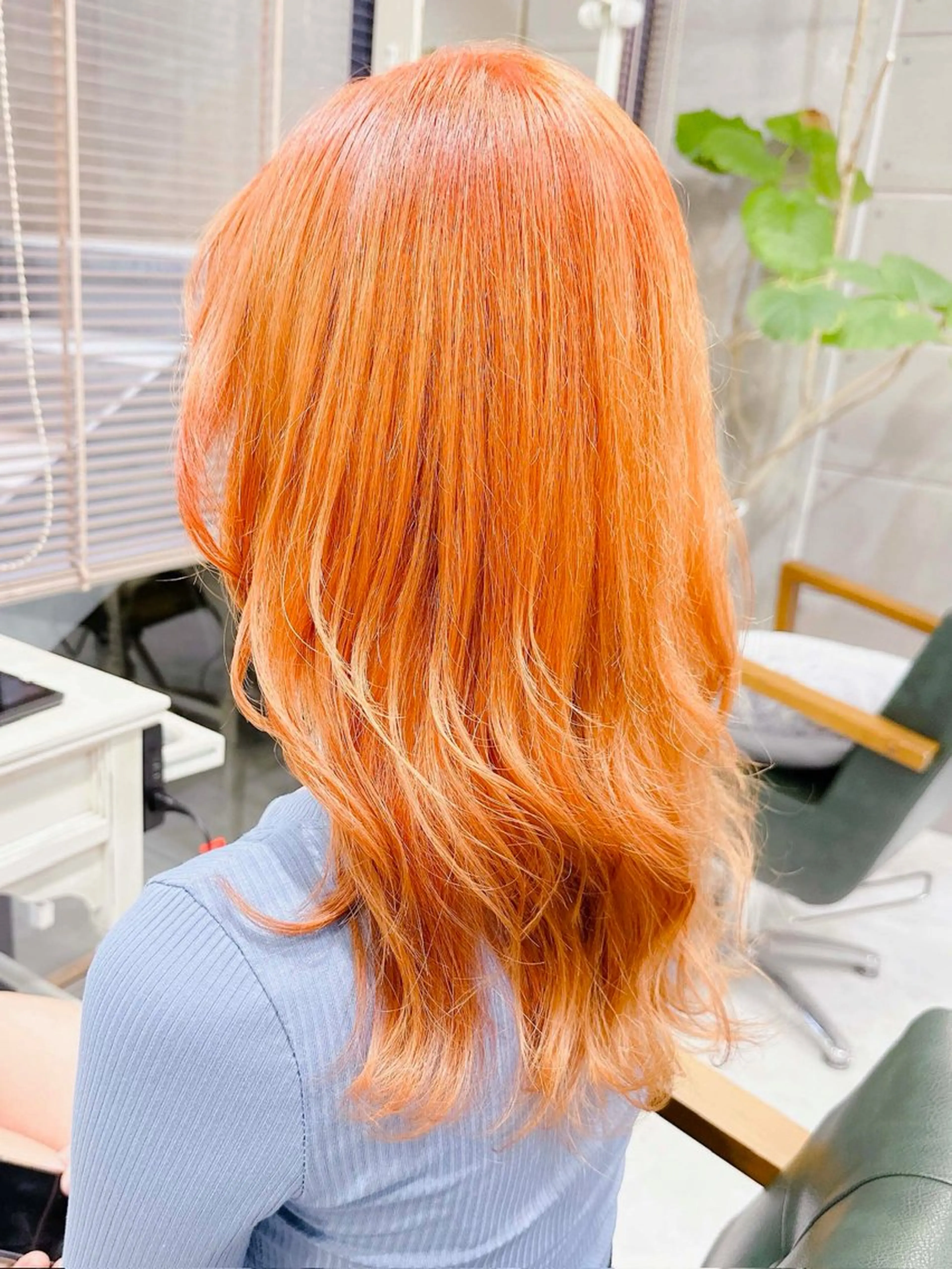 セミロング カラー ブリーチ 透明感カラー ハイトーンカラー オレンジ 𝐍𝐚𝐧𝐚{ 原宿/ハイトーン🫧のヘアスタイル