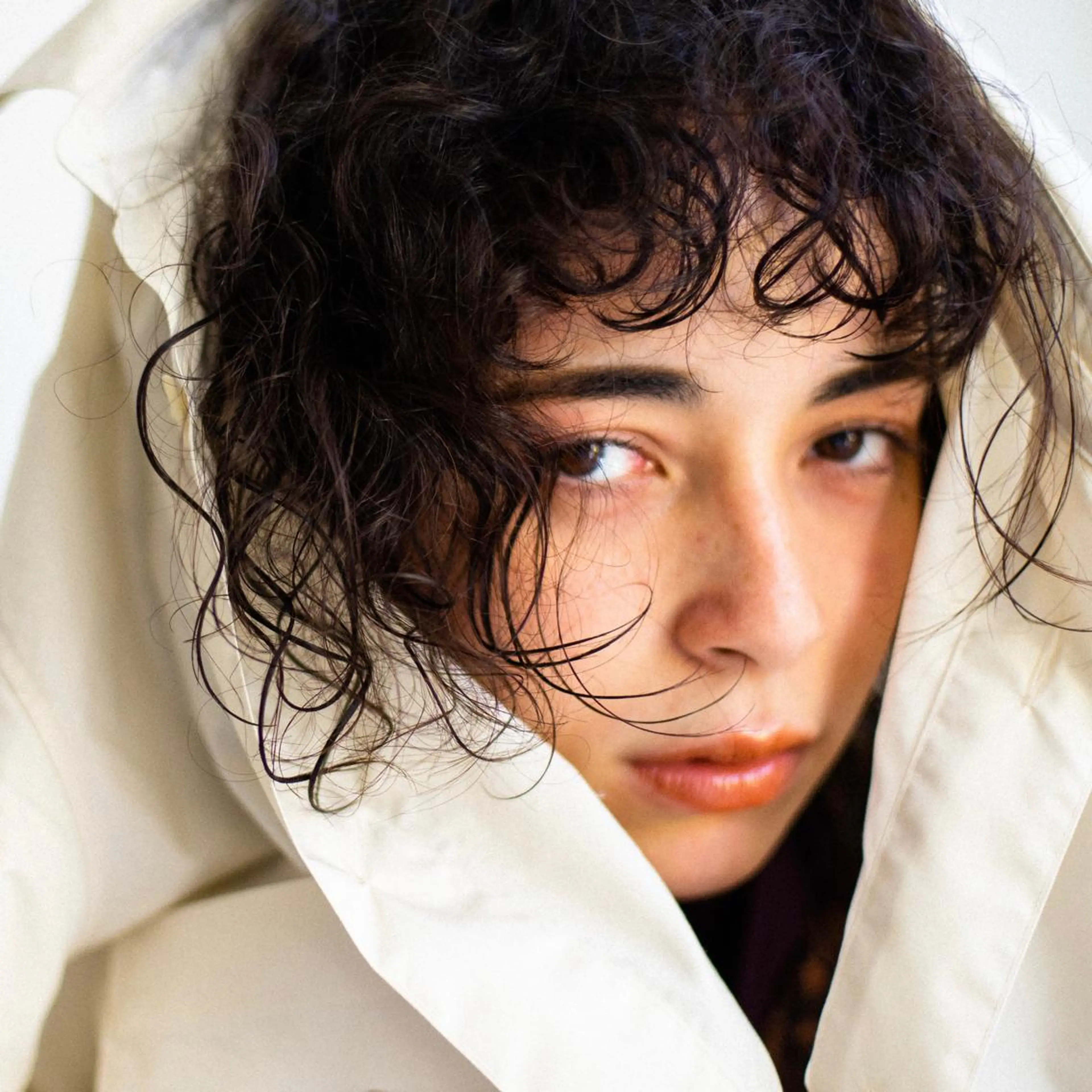 ミディアム パーマ ショートボブ ミディアムパーマ アッシュ パープルカラー イエローカラー 🌈圧倒的デザイン力 内井省吾のヘアスタイル