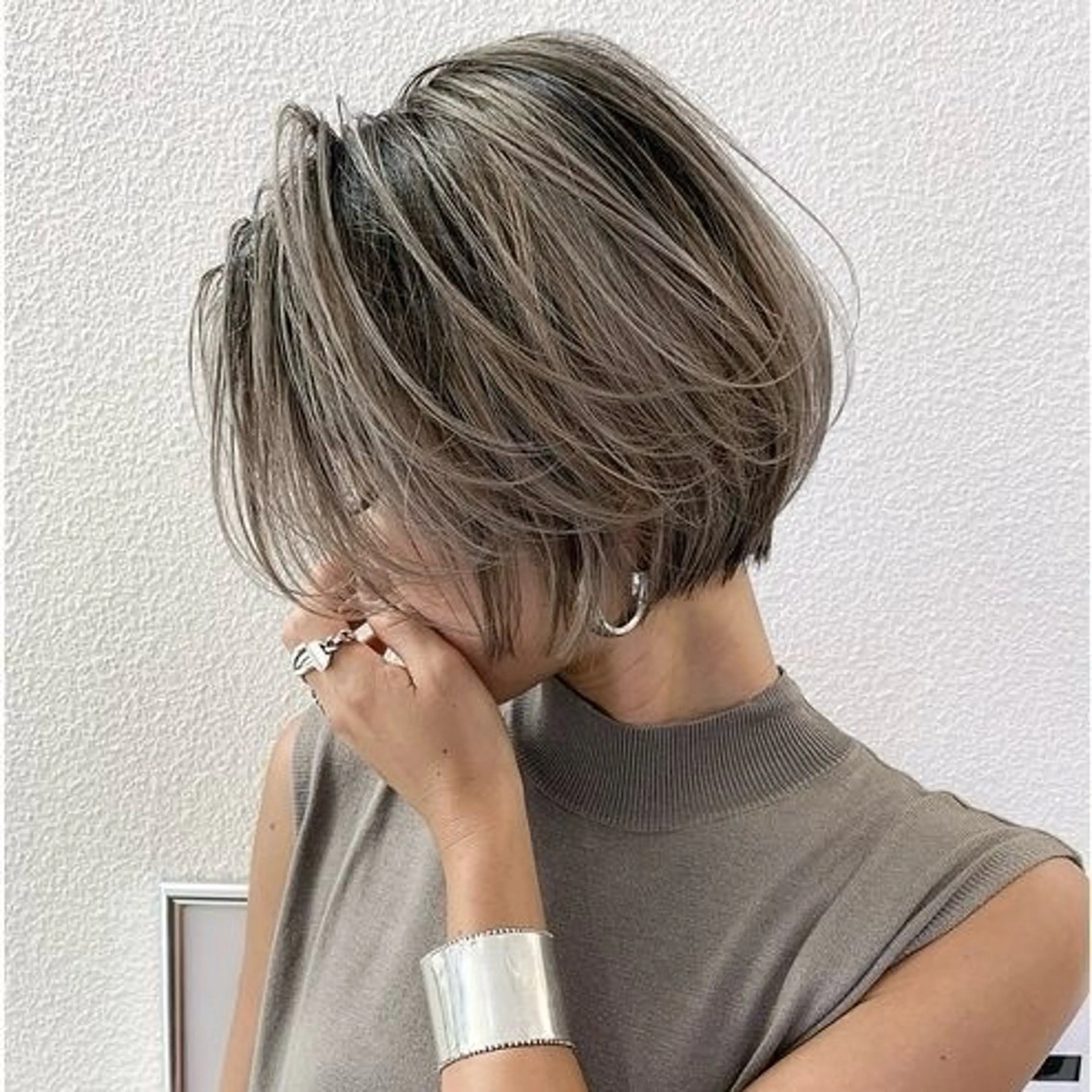 ショート ボブ ショート/ ロングレイヤー特化✨のヘアスタイル