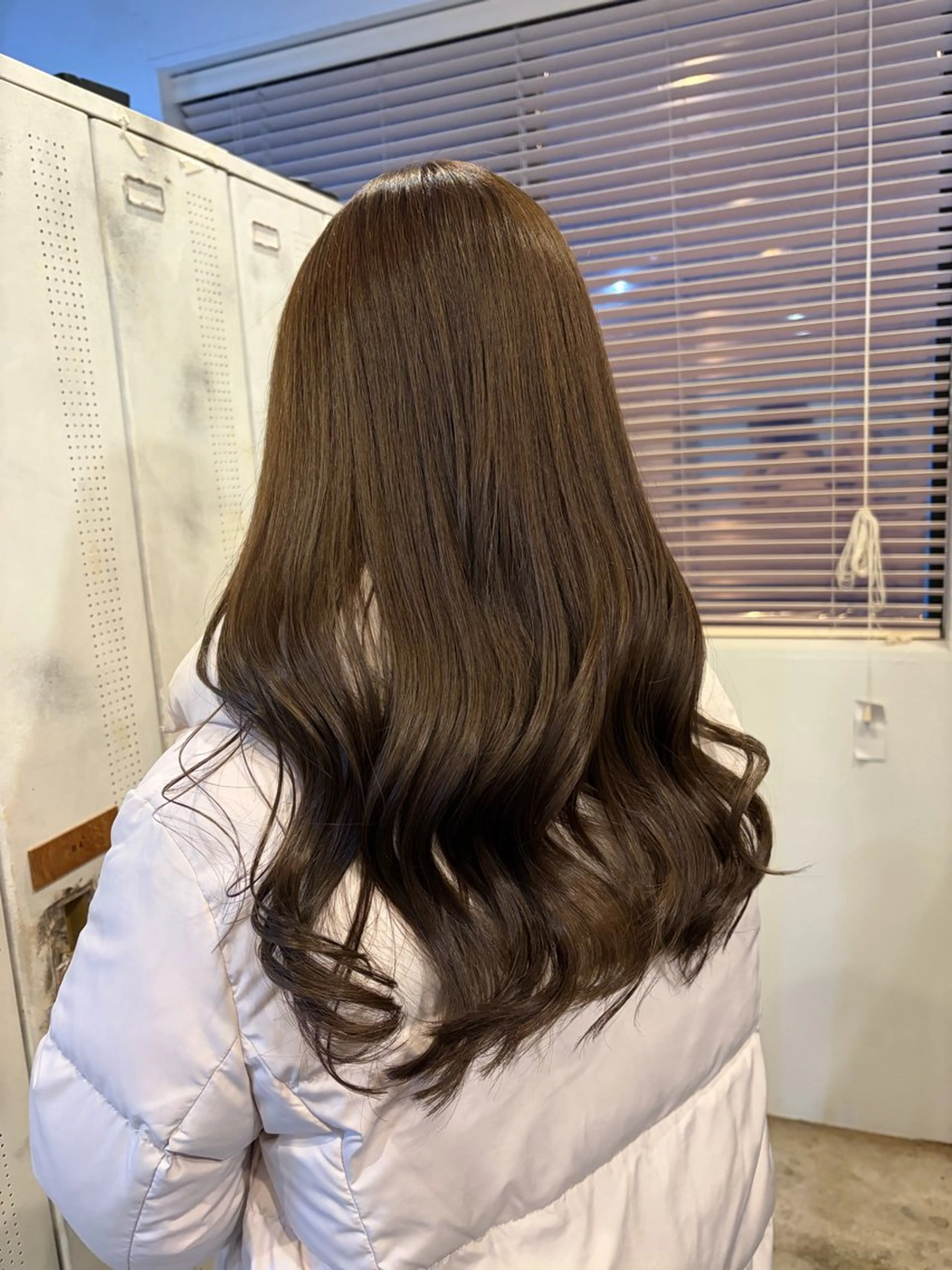 ロング カラー ベージュカラー オリーブベージュ 稲田 里菜のヘアスタイル