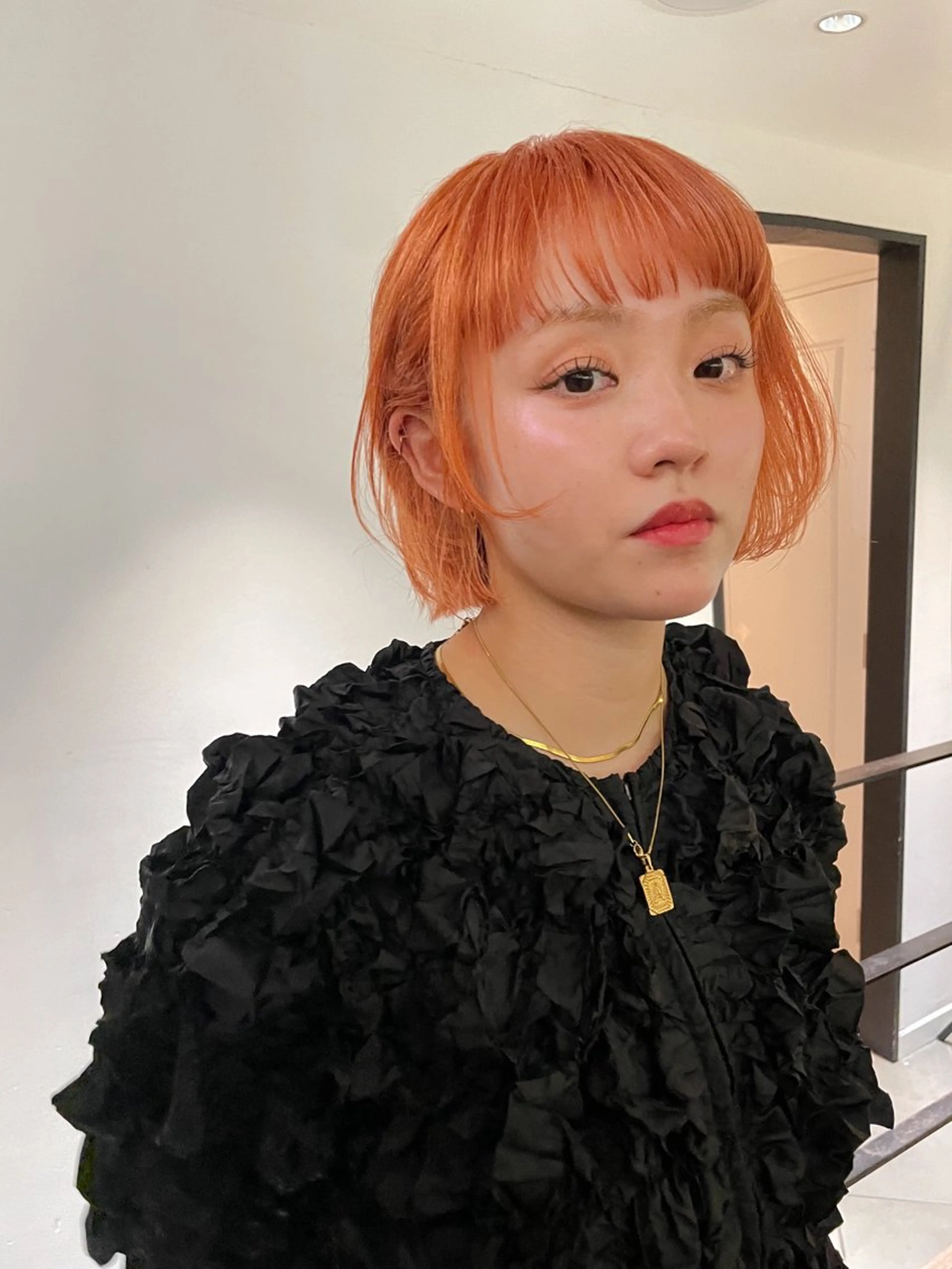 ショート カラー ダブルカラー ハイトーンカラー ハイトーンオレンジ オレンジ BoomBOX所属・HIBIKI/原宿 ハッシュカット🪄のヘアスタイル