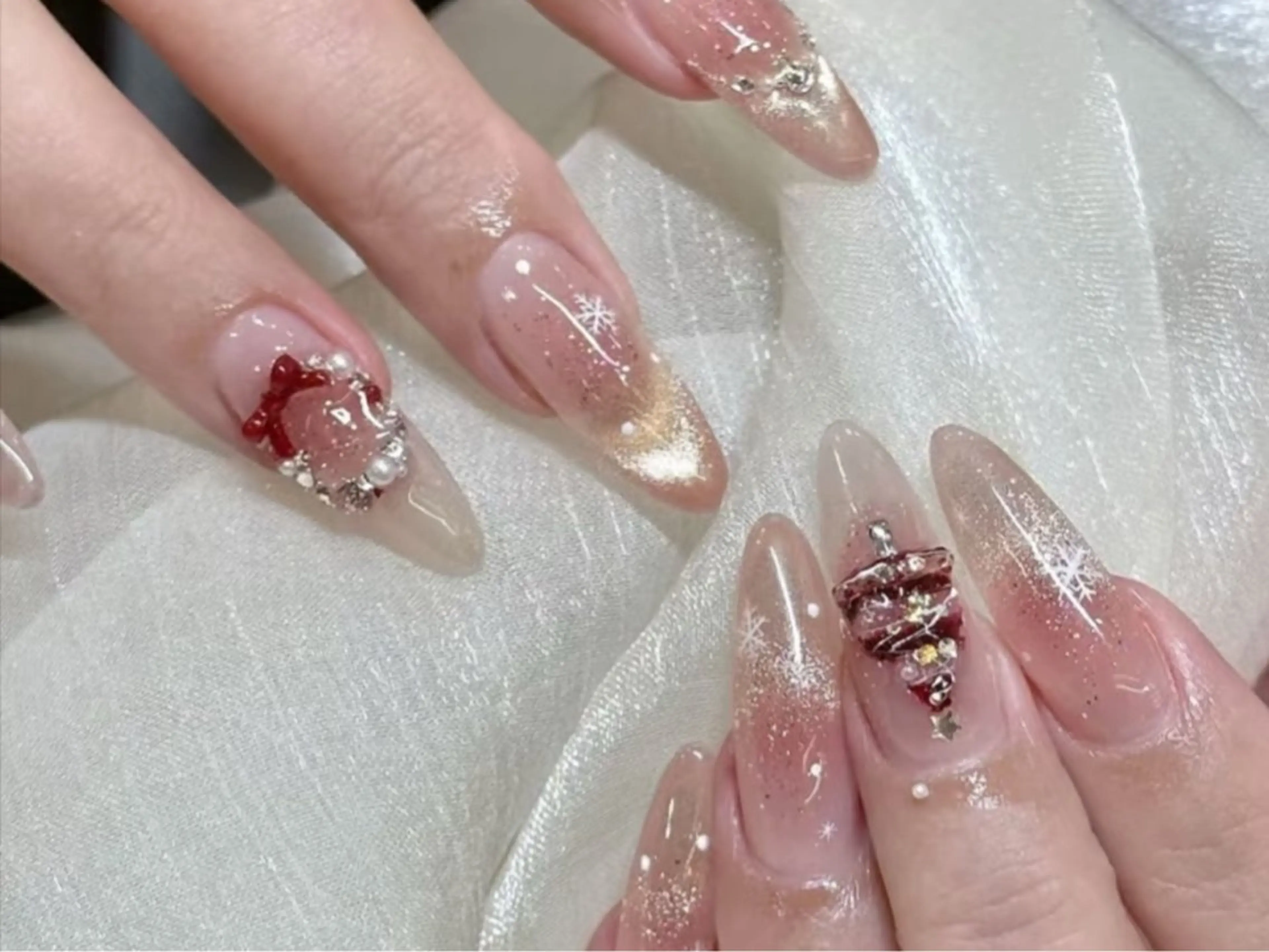 ネイル アートネイル オーロラネイル チークネイル フレンチネイル ガラスフレンチ ハンドネイル 🎀🎀YooLi Nail Salonのネイルデザイン